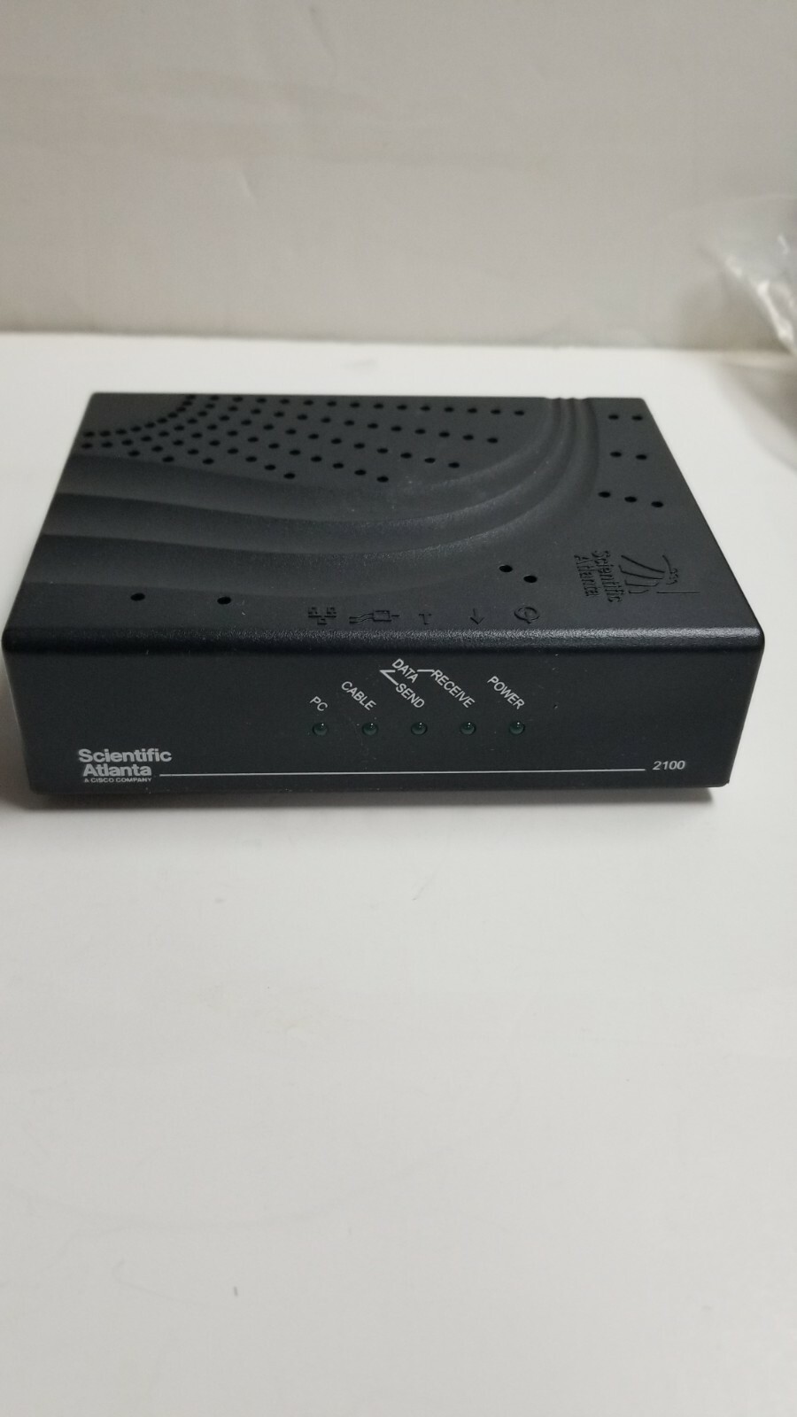 Scientific Atlanta DPC 2100 R2 Cable Modem New Complete Set with Disc and Wires