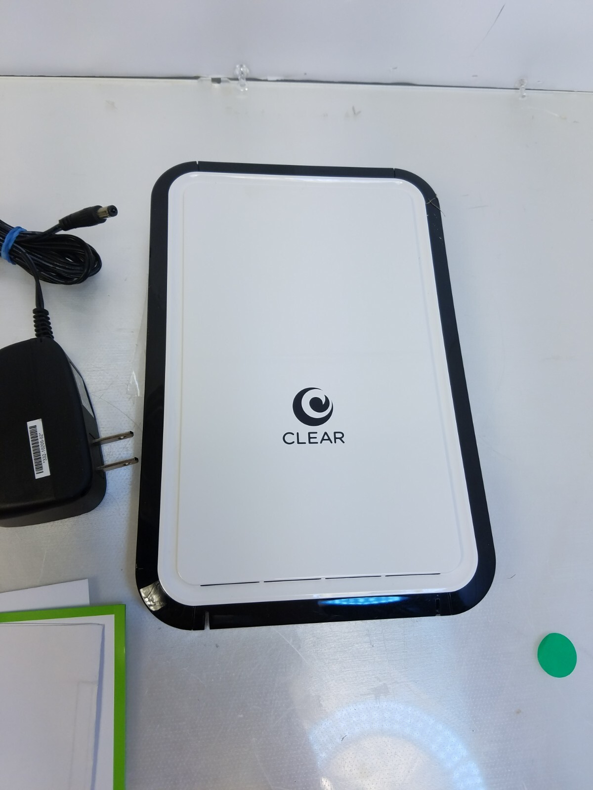 Clear WIXFBR-117 Wireless Home Internet Modem 802.11 w/ Adapter