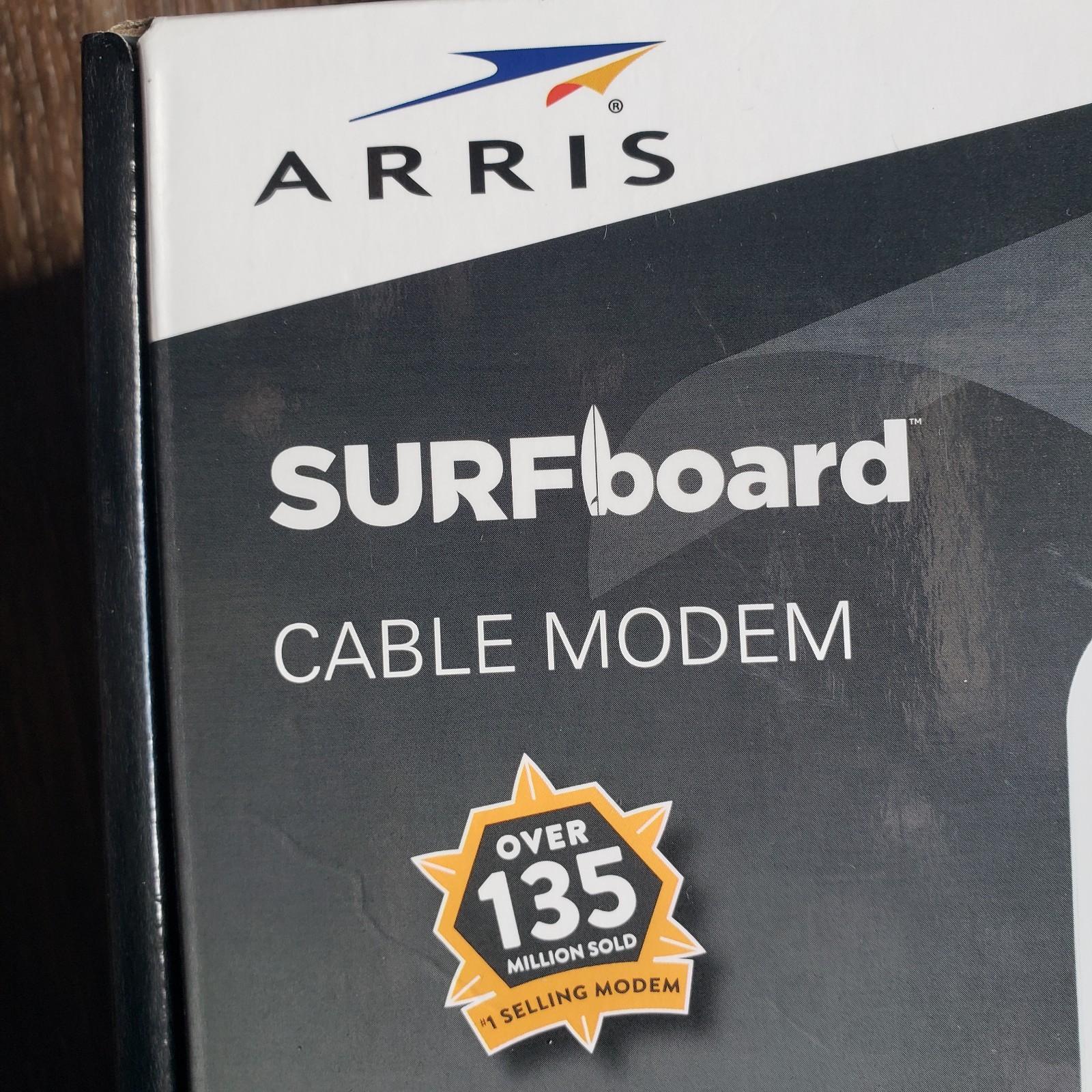 ARRIS SurfBoard SB6183 686 Mbps Cable Modem – White – Brand New