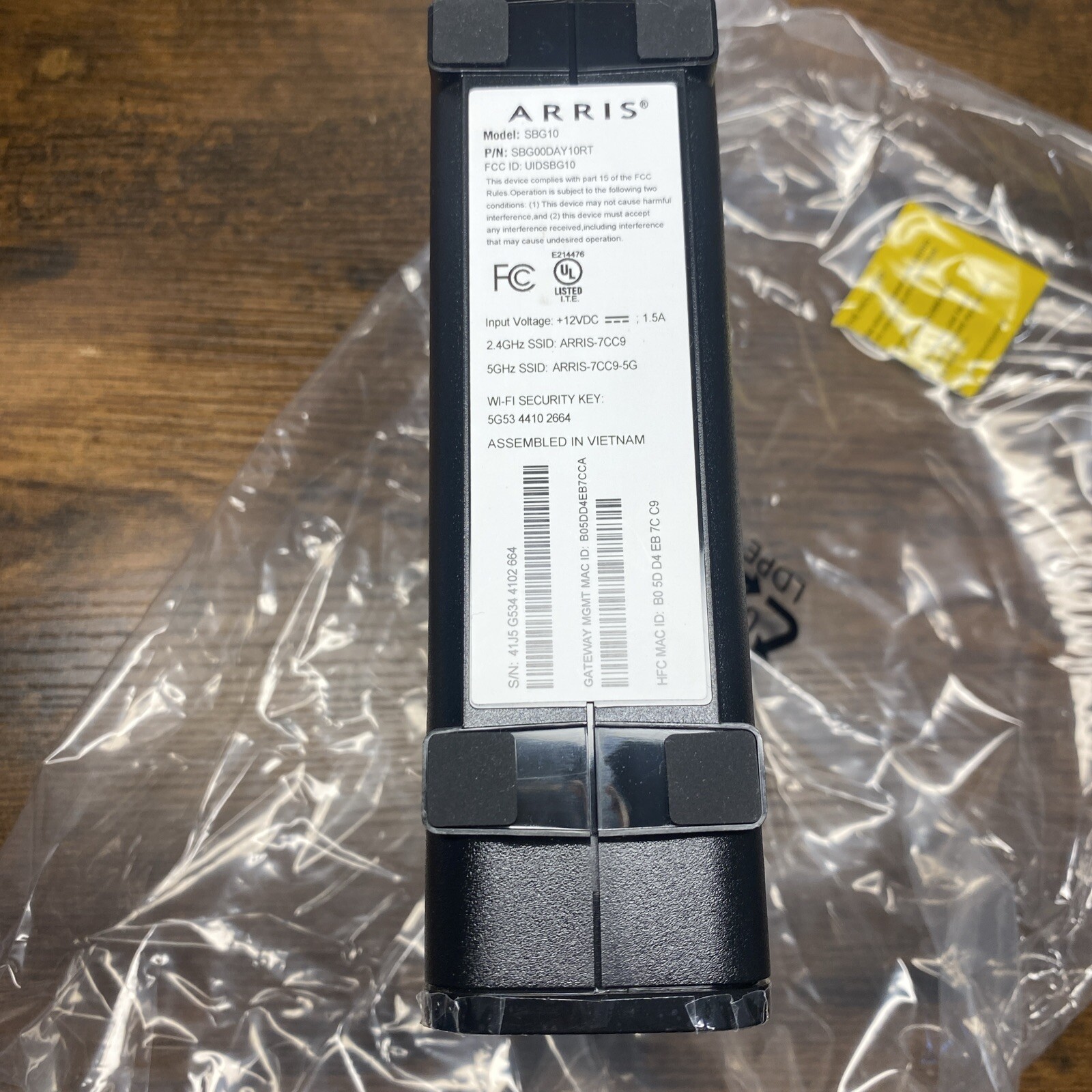 ARRIS SURFboard SBG10 Dual Band AC1600 Docsis 3 WIFI Cable Modem & Router In One