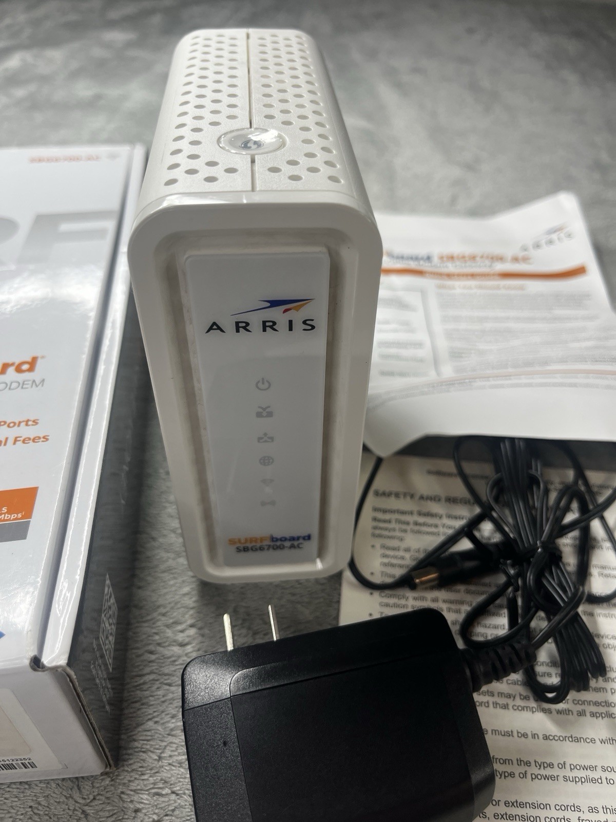 ARRIS SB6183 SURFBoard DOCSIS Speed 3.0 Cable Modem Xfinity Cox Spectrum – White