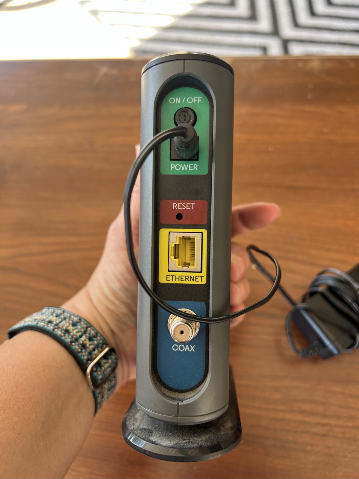 Motorola 8×4 Cable Modem, Model MB 7220, Docsis 3.0 w/ Power Adapter Tested