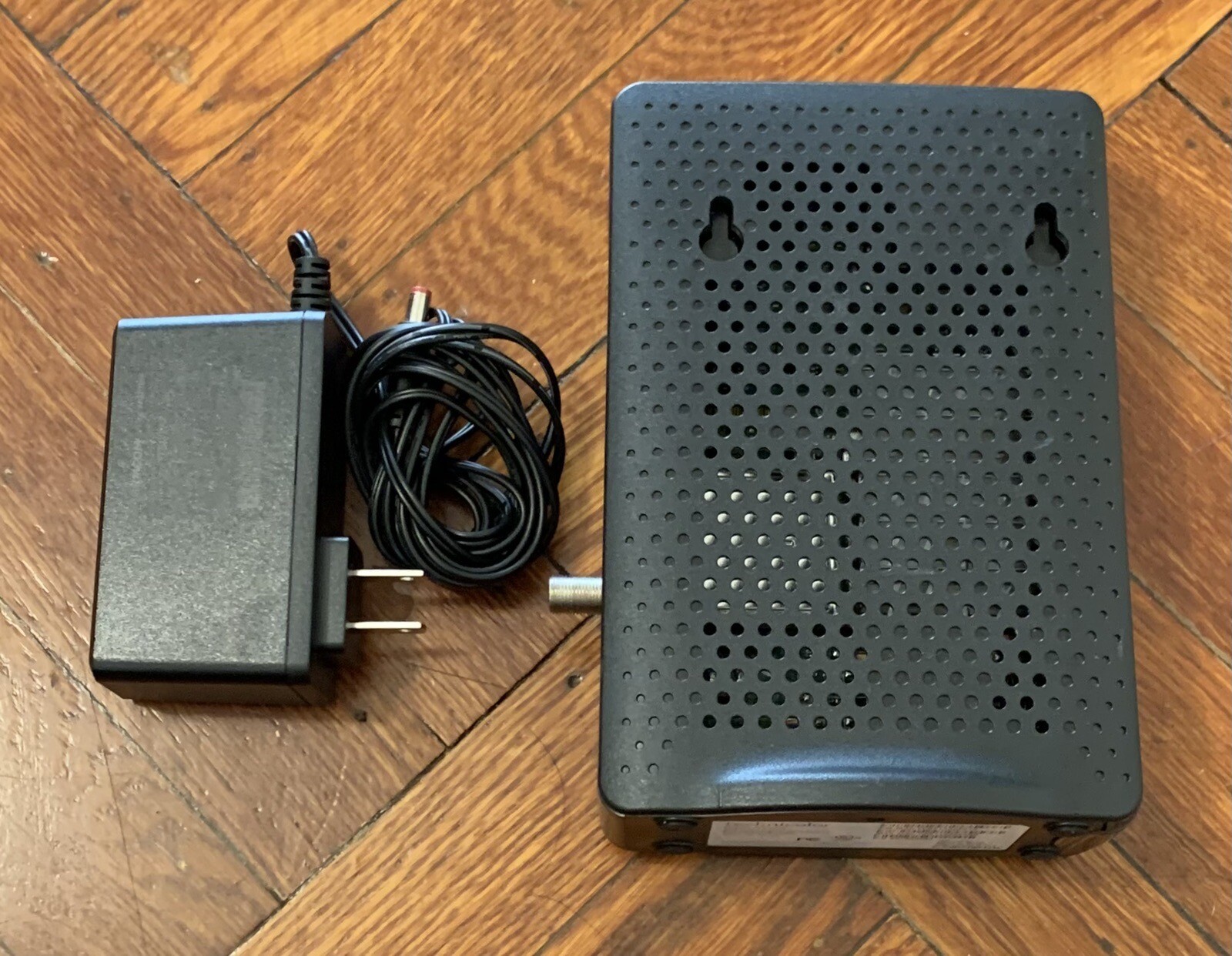 Technicolor DPC3216 Spectrum Cable Modem Wireless Router Multimedia Terminal