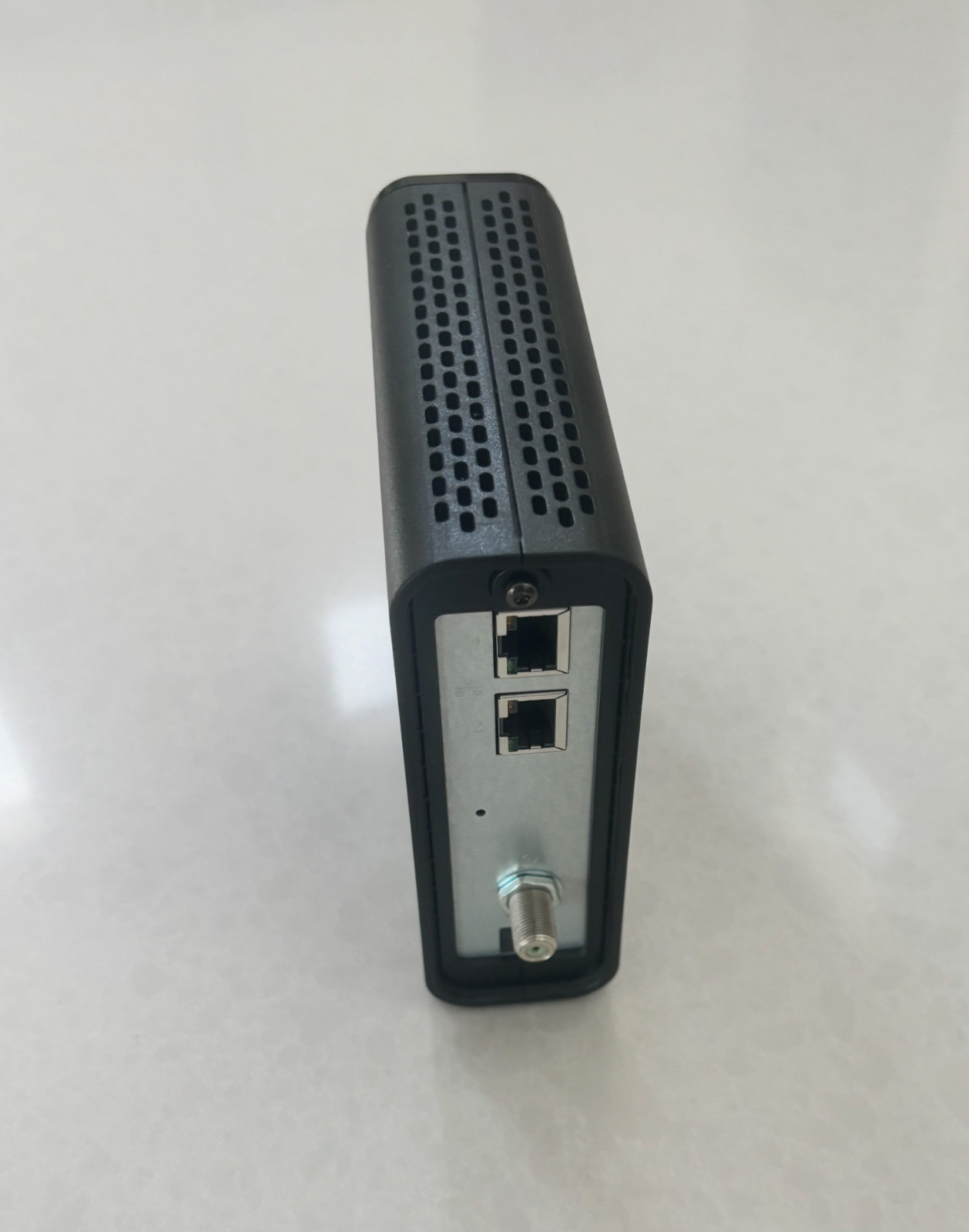 ARRIS CM8200A – DOCSIS 3.1 Ultra-Fast Cable Modem