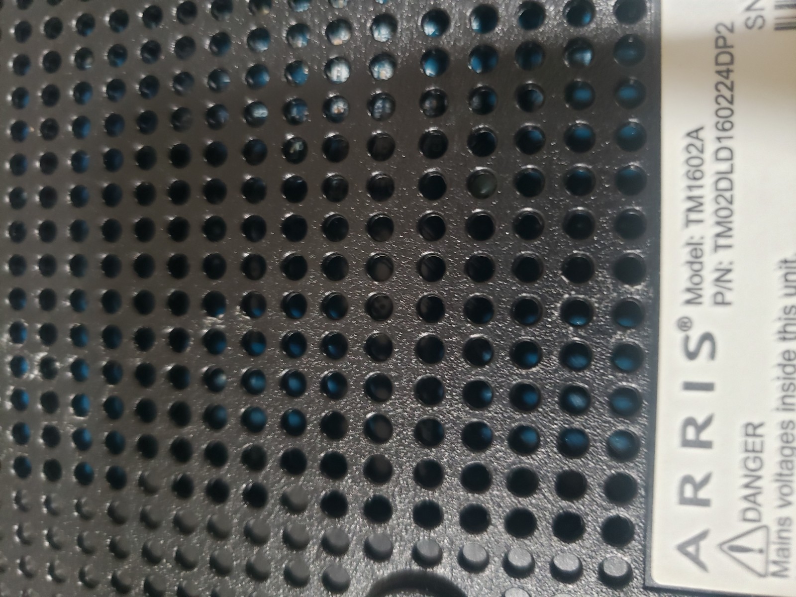 Arris TM1602 Cable Modem DOCSIS With Power Cord and Ethernet Cable