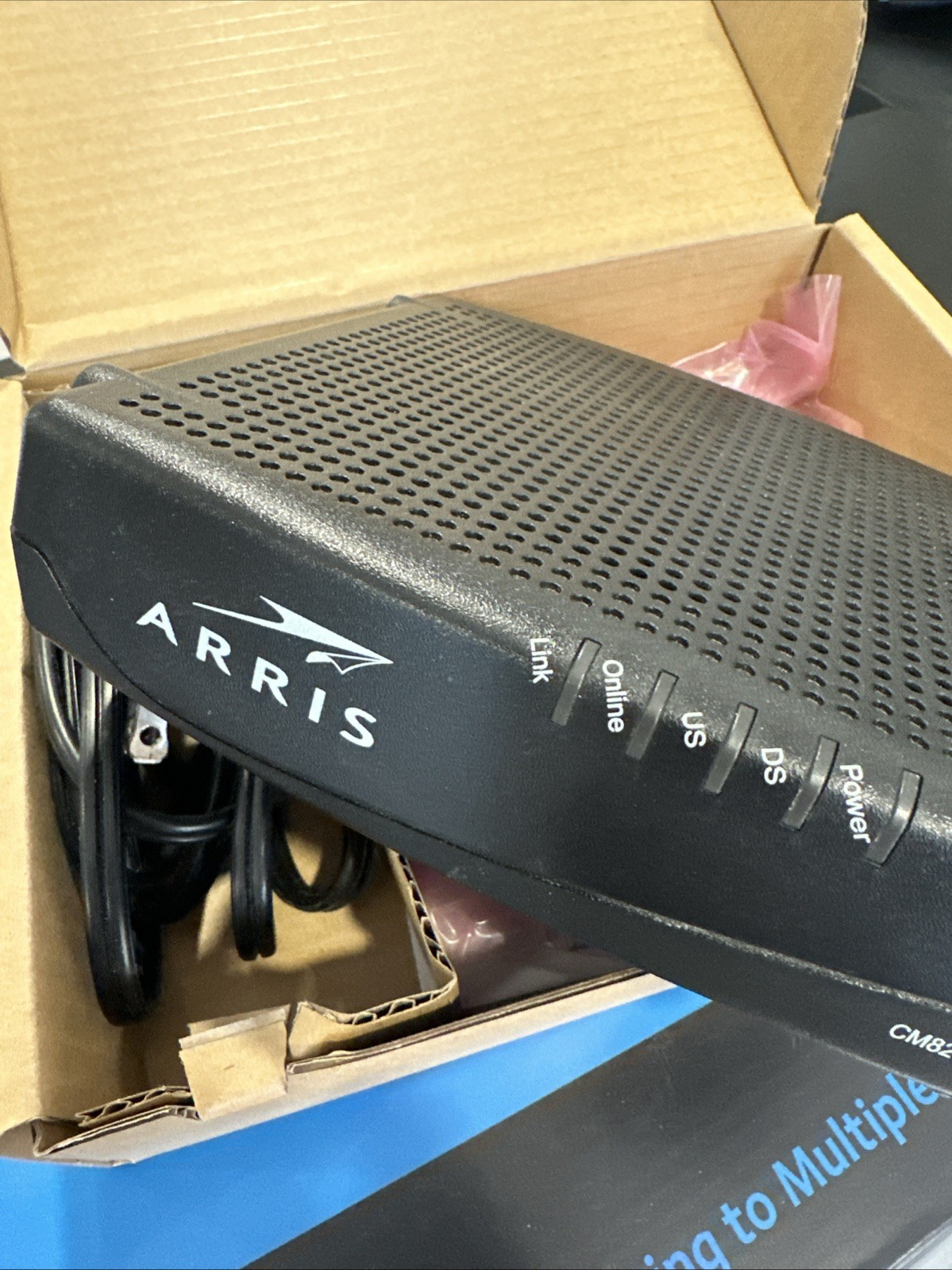 ARRIS Touchstone CM820A DOCSIS 3.0 Modem Internet Computer Cable / works