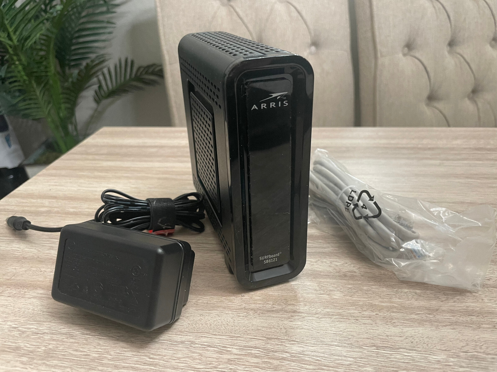 Motorola SURFboard Cable Modem SB6121 DOCSIS 3.0