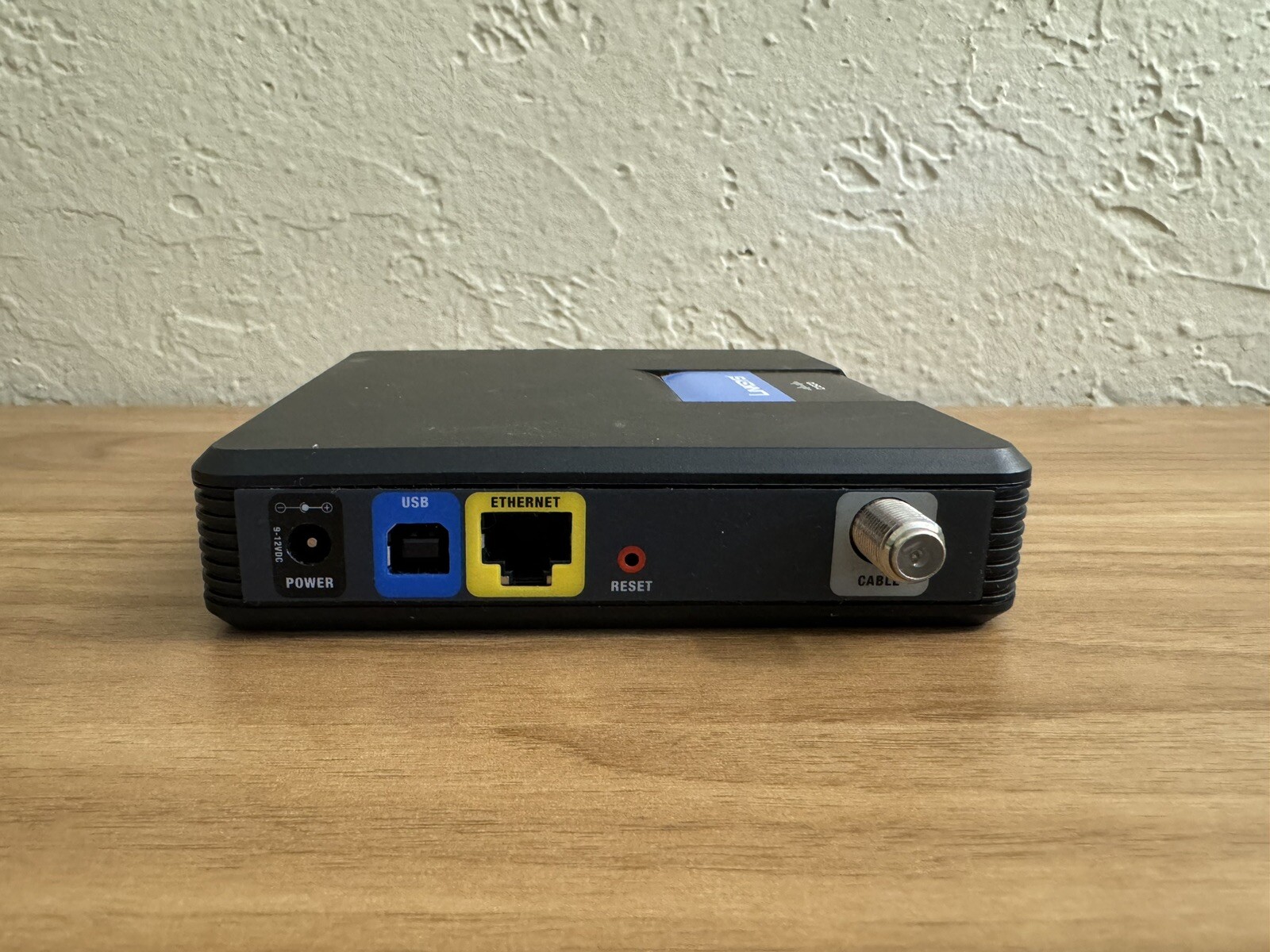 Cisco Linksys CM100 Cable Modem w/ Adapter