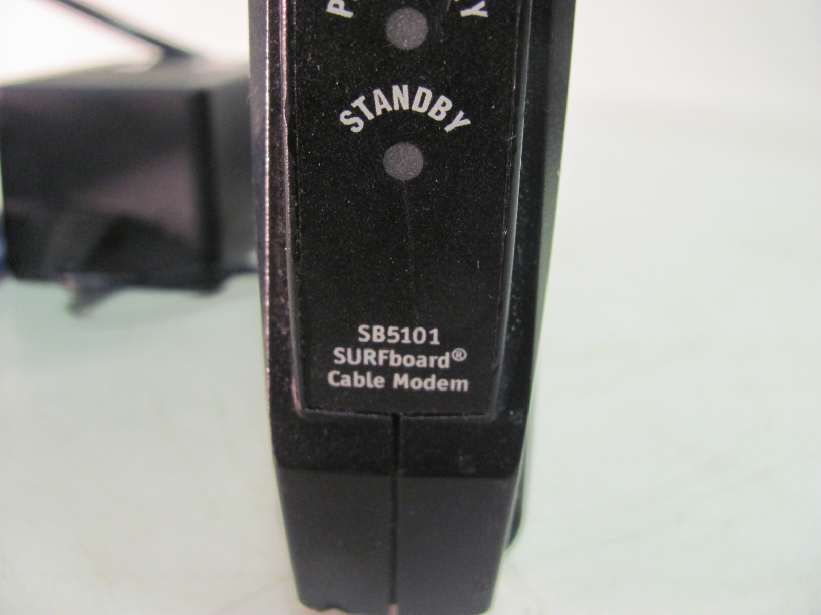 Motorola SURFboard SB5101 DOCSIS 2.0 (38.91 Mbps) Cable Modem w/ AC Adapter