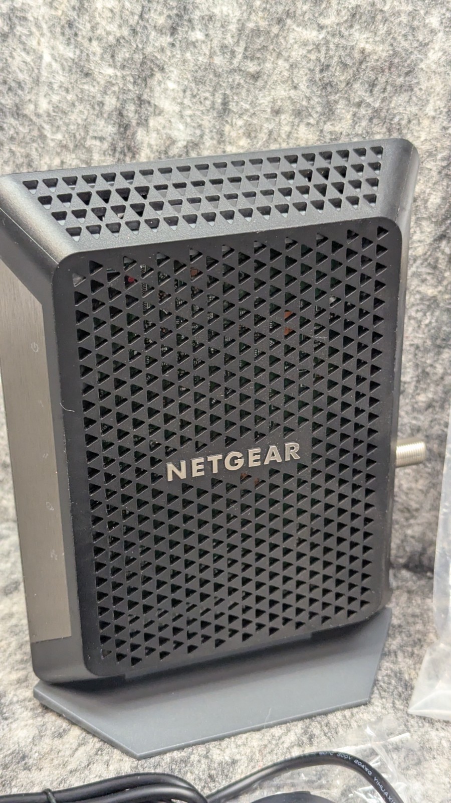 NETGEAR Cable Modem CM700 for Cable Plans up to 800Mbps | DOCSIS 3.0