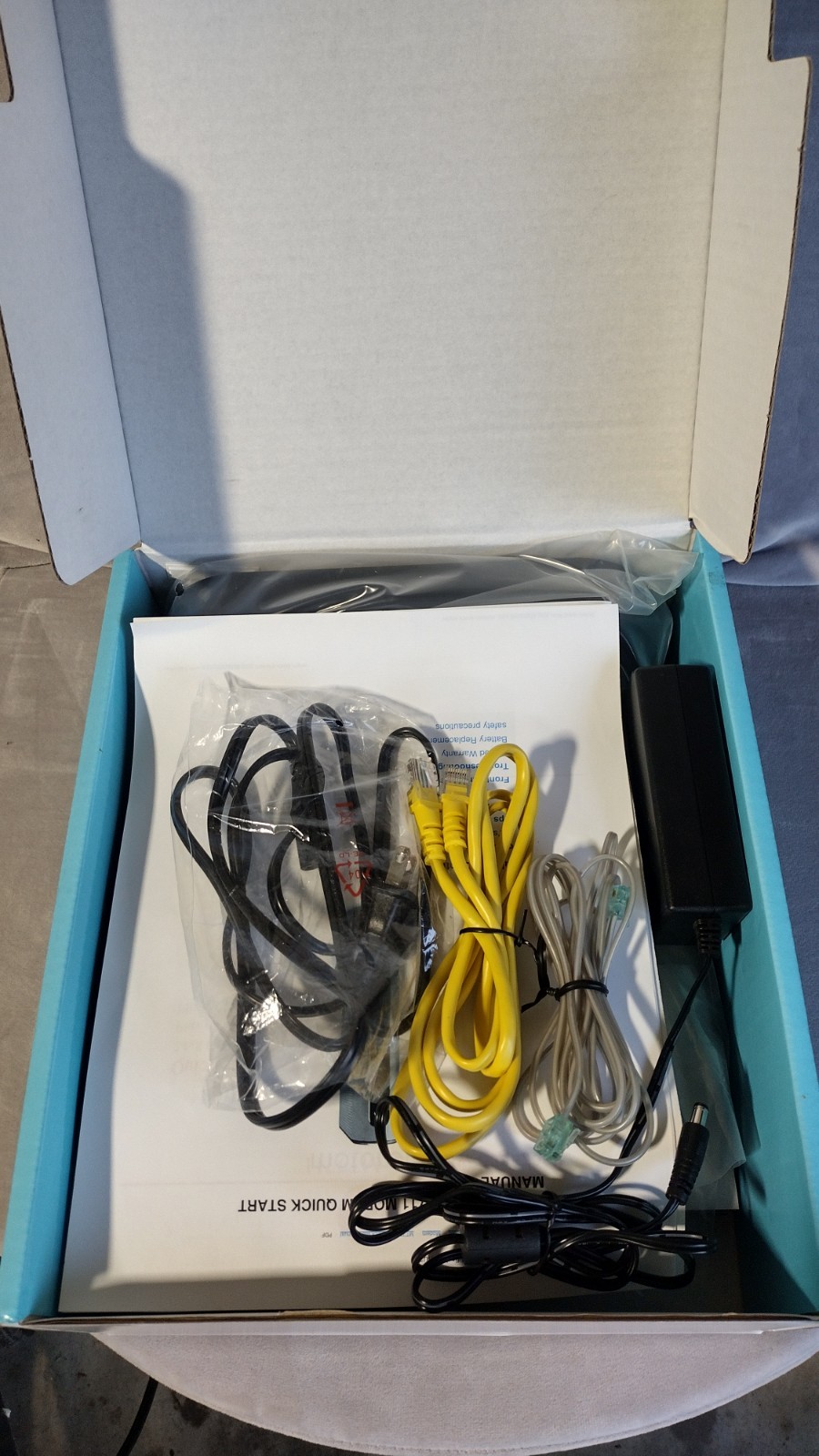 Motorola MT7711 24X8 Cable Modem and AC1900 Dual Band Wi-Fi Gigabit Router