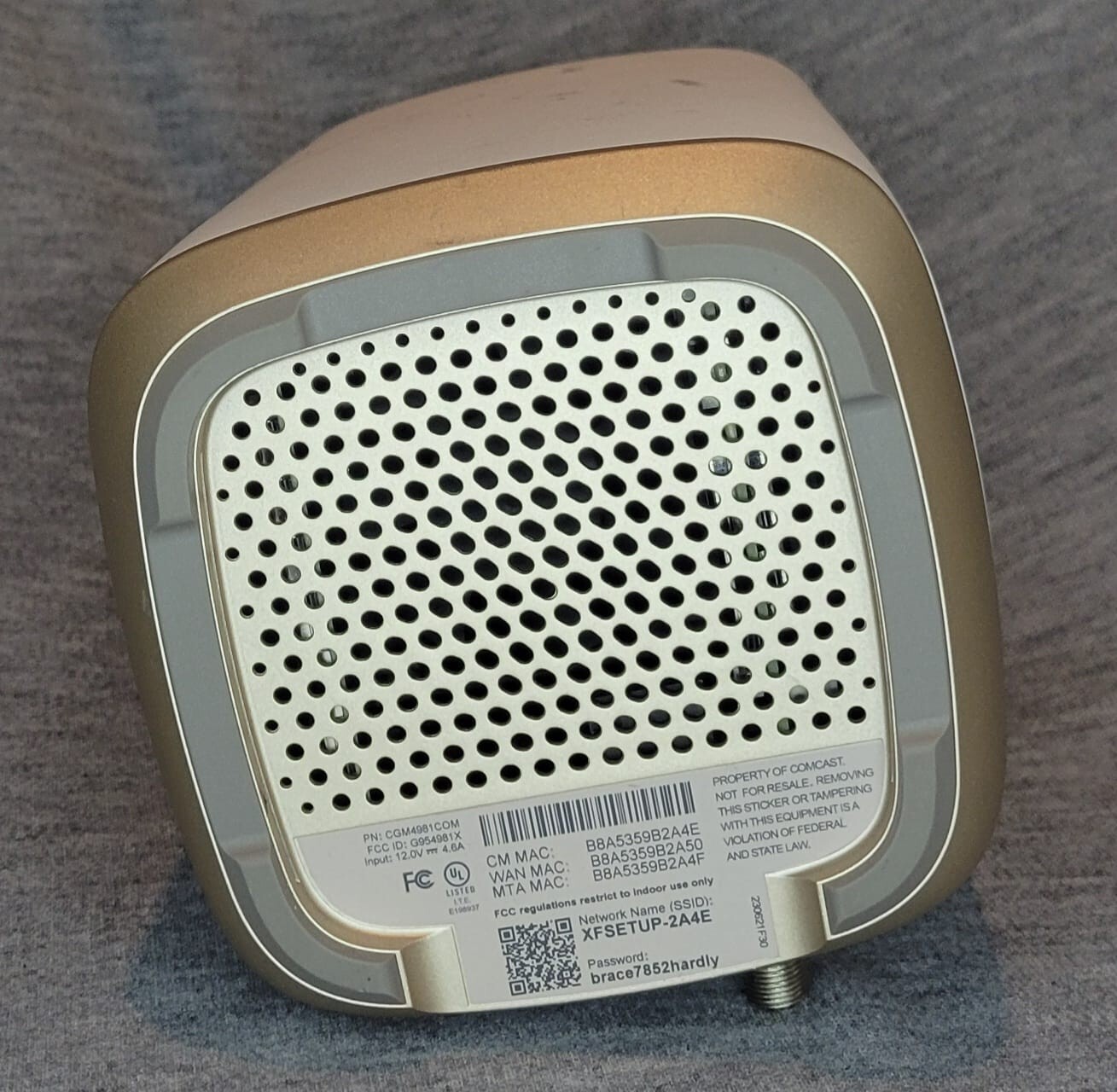 Xfinity XFi Gateway Router XB8-T Untested Triband Wifi CGM4981COM