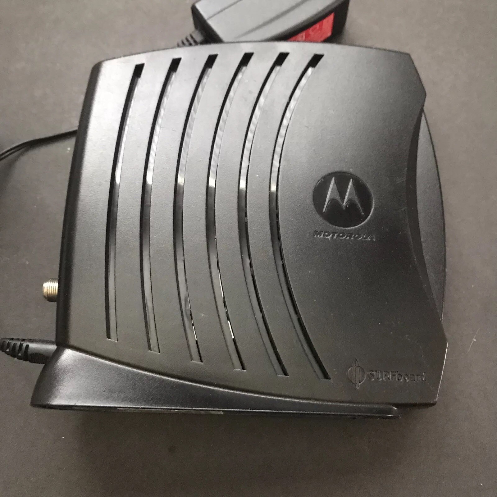 Motorola SURFboard SB5120 Cable Modem With AC Adapter