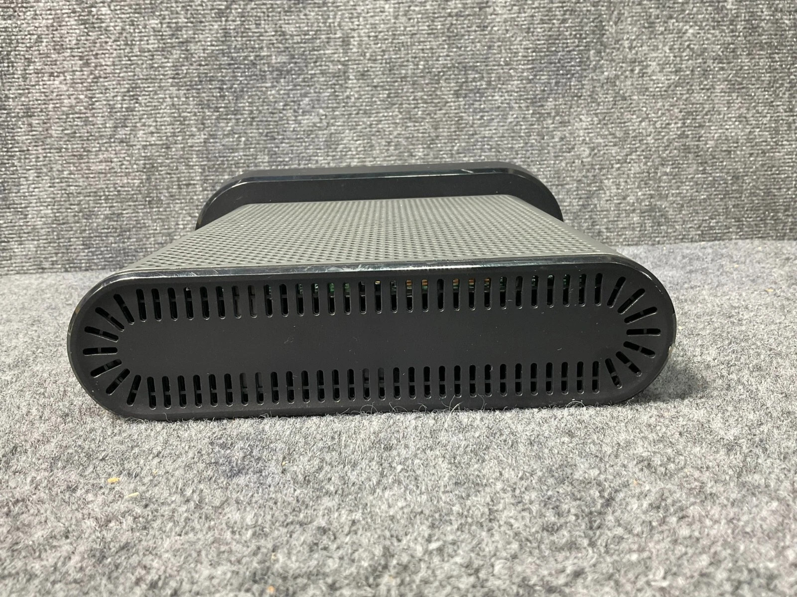 Motorola MT7711 24×8 Cable Modem AC1900 Dual Band WiFi Gigabit Router Used