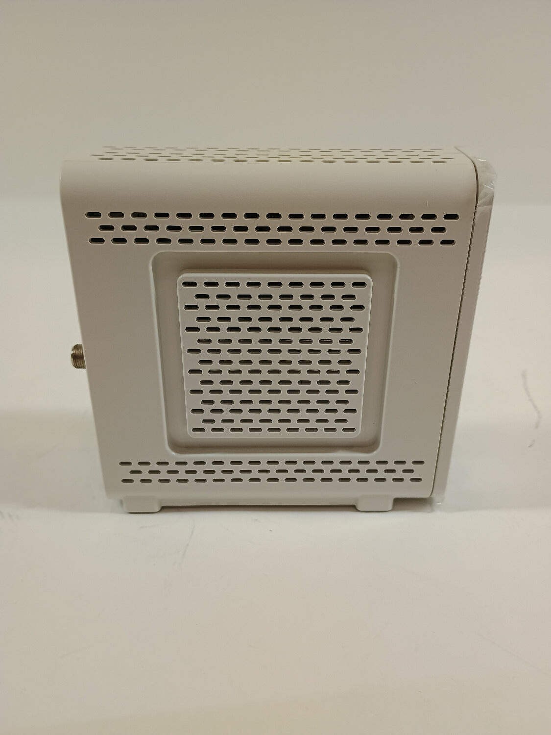 ARRIS SURFboard SB6141 Cable Modem