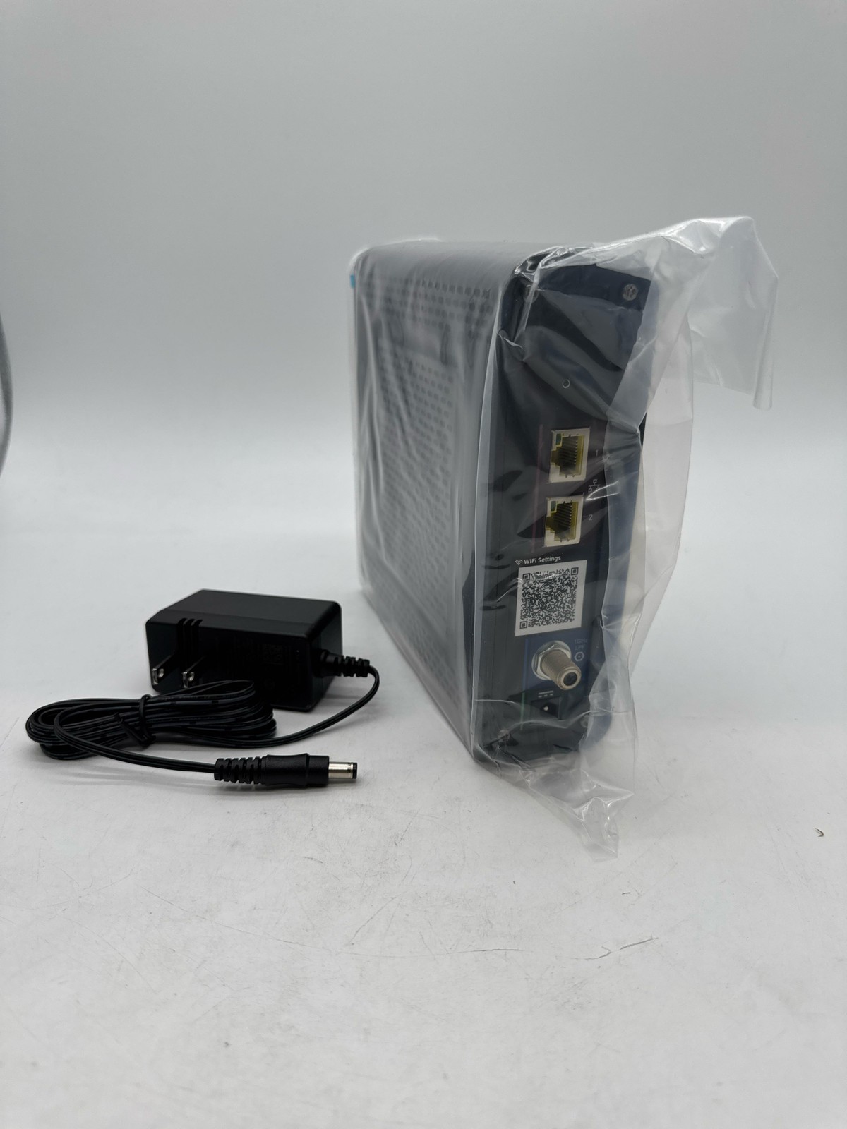 ARRIS SURFboard SBG10 DOCSIS 3.0 Cable Modem Router AC1600 Gigabit Black (6)