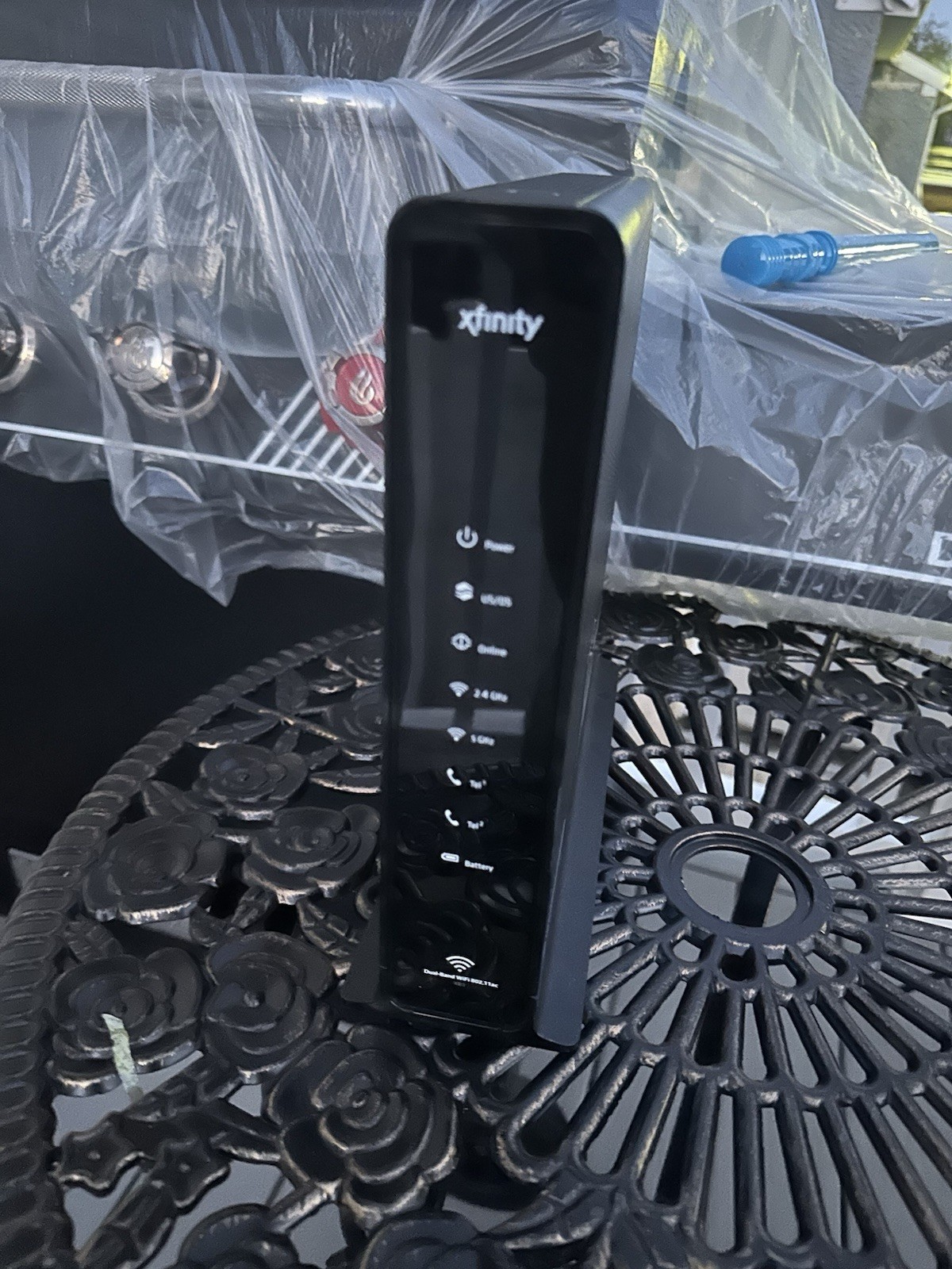 Xfinity ARRIS TG1682G Dual Band Wireless 802.11ac Modem/Router