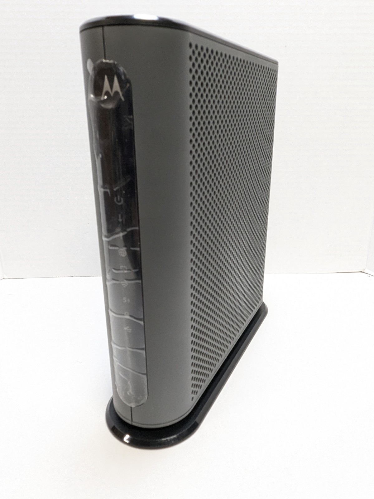 Motorola MG8702 DOCSIS 3.1 Cable Modem Router Combo AC3200 | 4-Port | Tested
