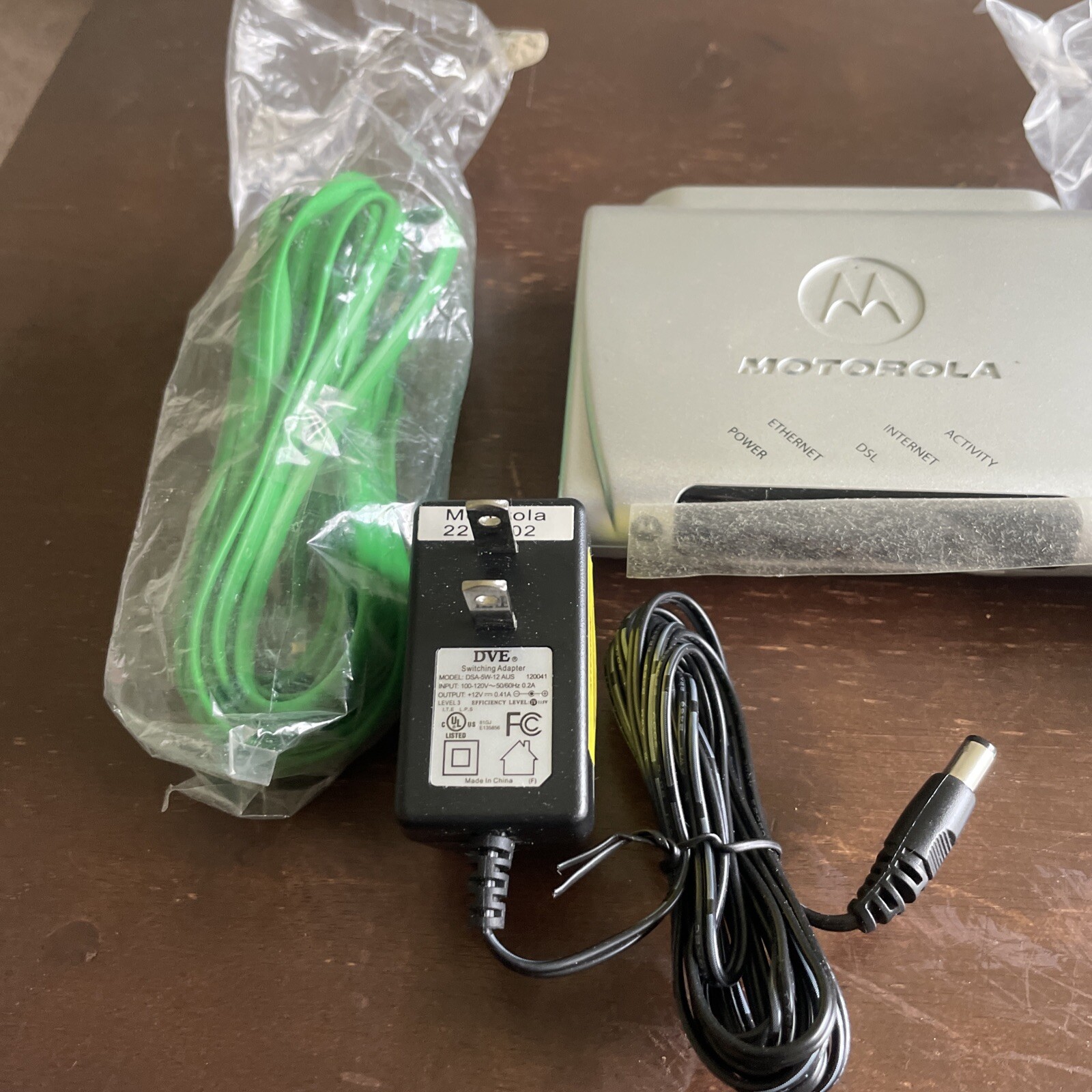 Motorola 2210-02-1006 High Speed Internet DSL Modem, Power Supply Adapter