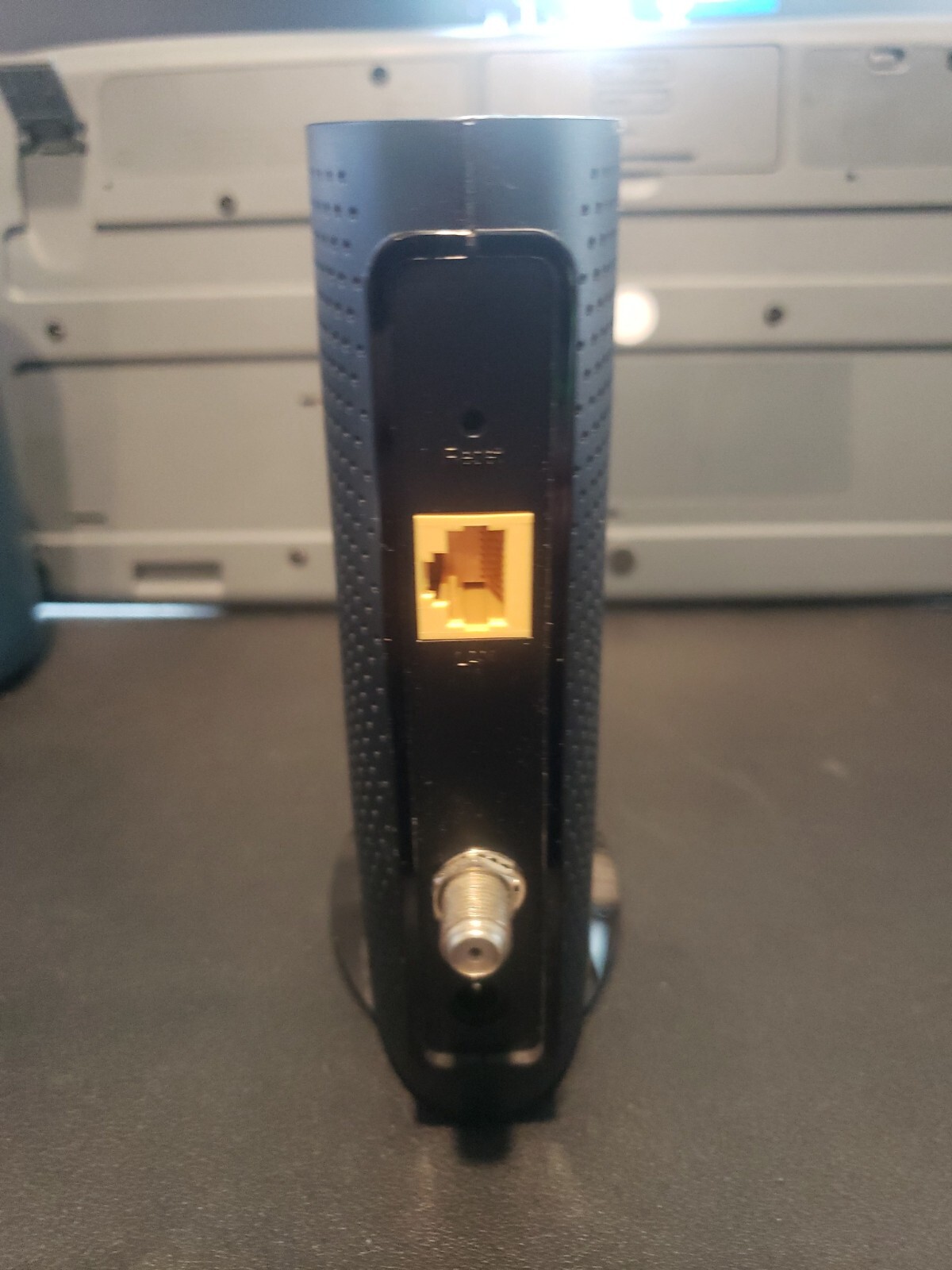 TP-LINK TC-7610 DOCSIS 3.0 Cable Modem