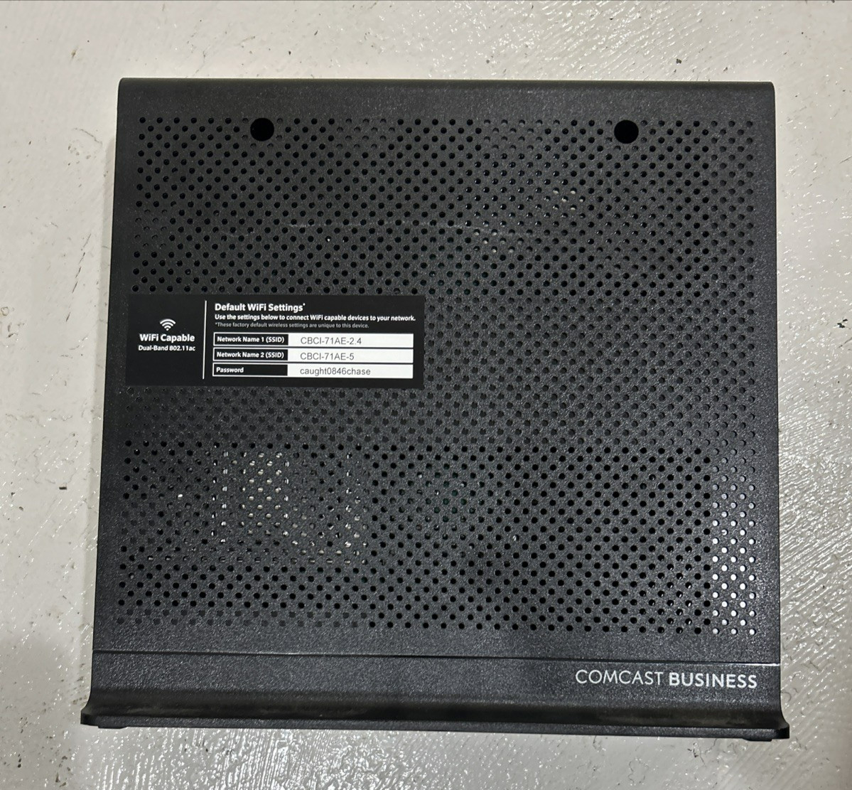 Technicolor DPC3941B Comcast Business Dual Band WiFi Cable Modem Router (2714)