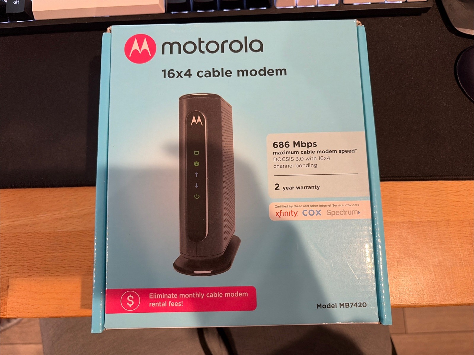 Motorola MB742010 686mbps DOCSIS 3.0 Cable Modem