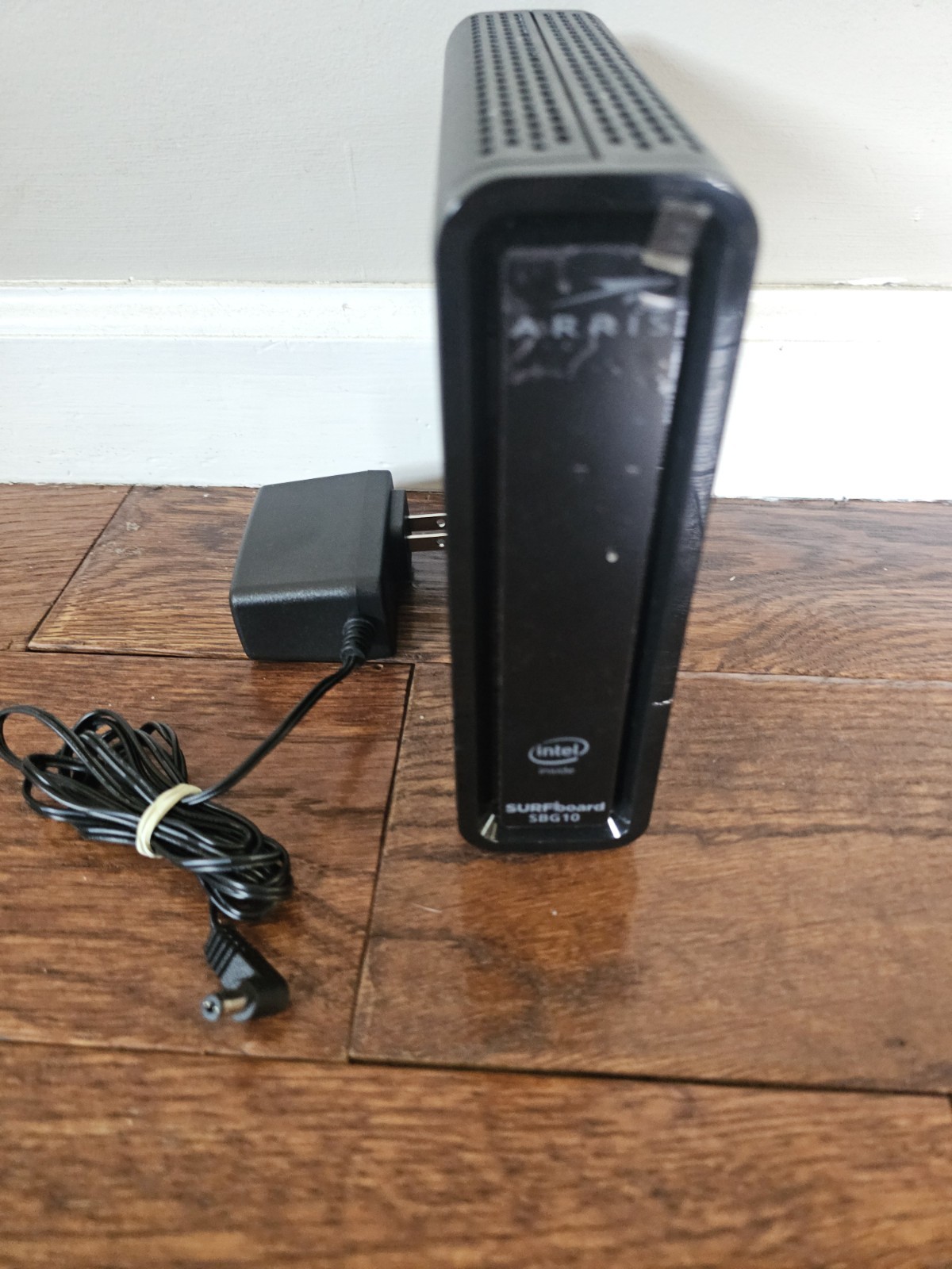 ARRIS Surfboard SBG10 Wi-Fi Cable Modem 16×4 DOCSIS 3.0 Tested