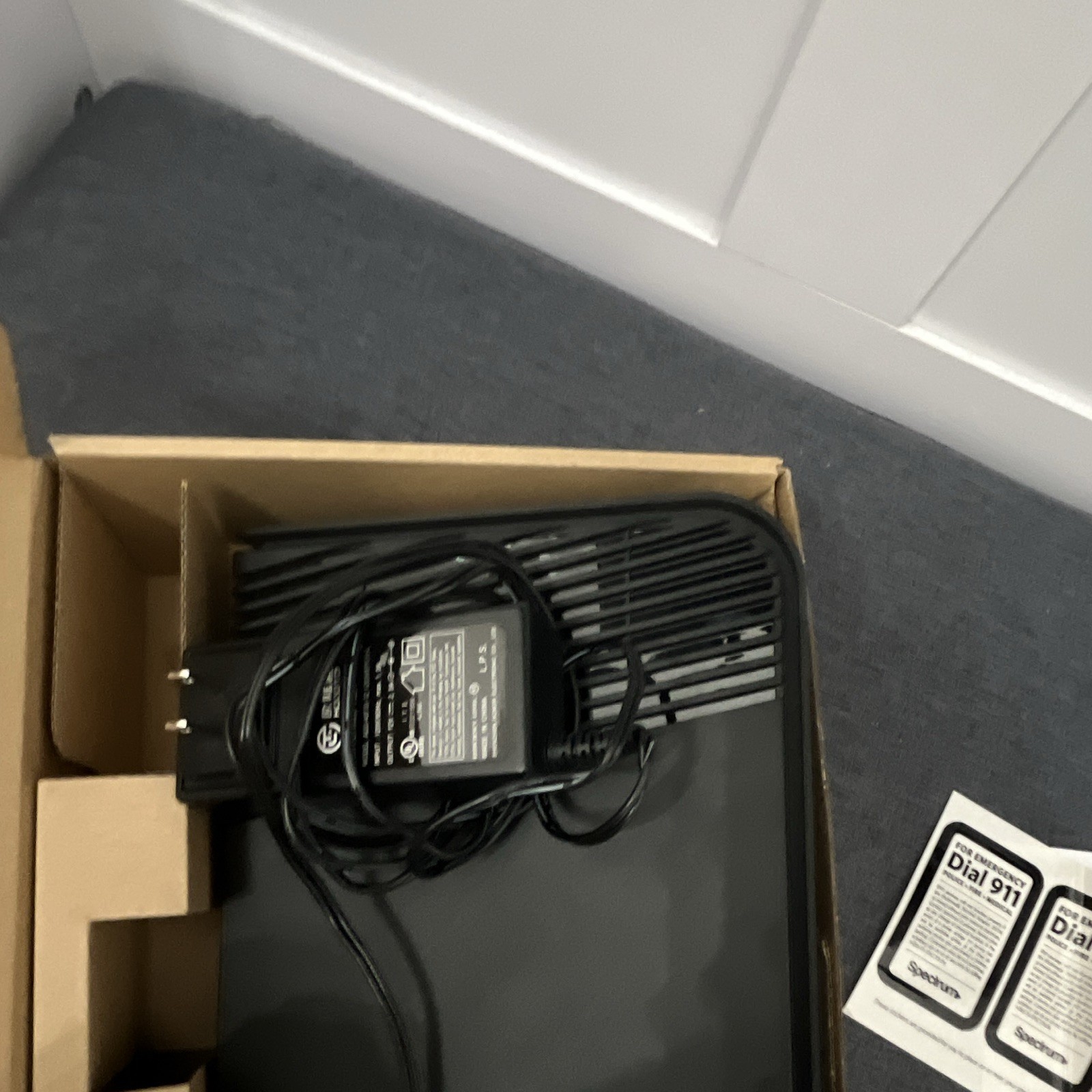 ARRIS E31U2V1 DOCSIS 3.1 VoIP Cable Modem for Spectrum, 2.5 Gbps