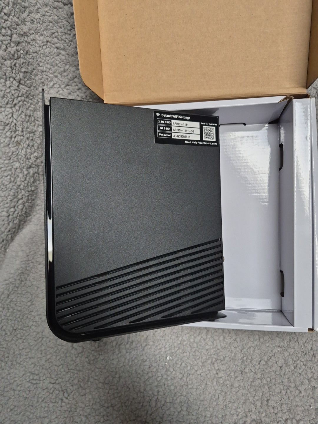 ARRIS SURFboard SBG7600AC2 32×8 DOCSIS 3.0 Cable Modem AC2350 Wi-Fi Router EUC
