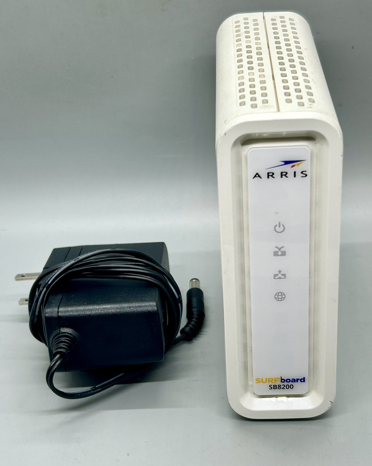 ARRIS SURFboard SB8200 DOCSIS 3.1 10 Gbps Cable Modem, with Power Cord
