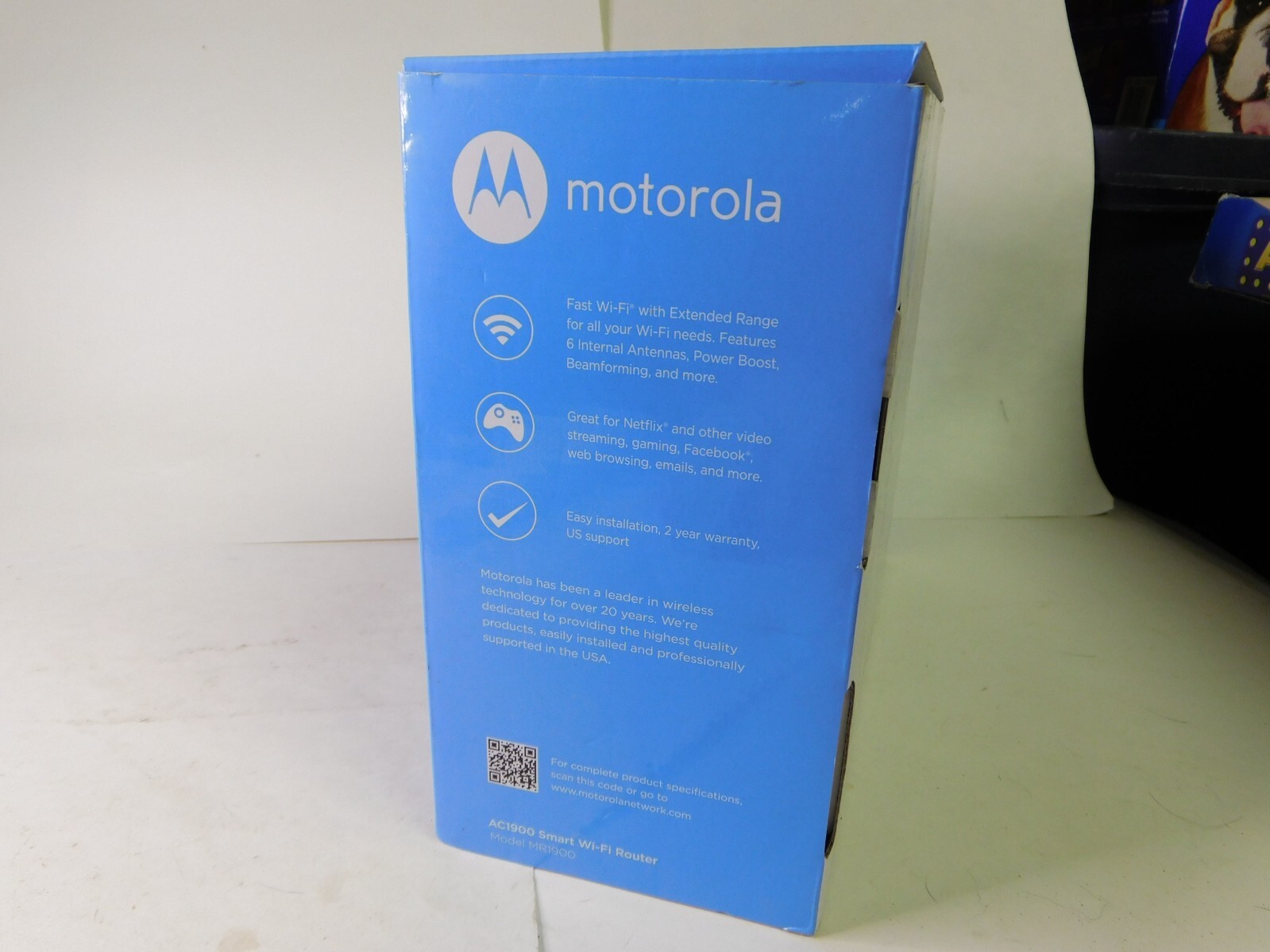 Motorola MR1900 Wireless Gigabit Home AC1900 Smart Wi-Fi Router