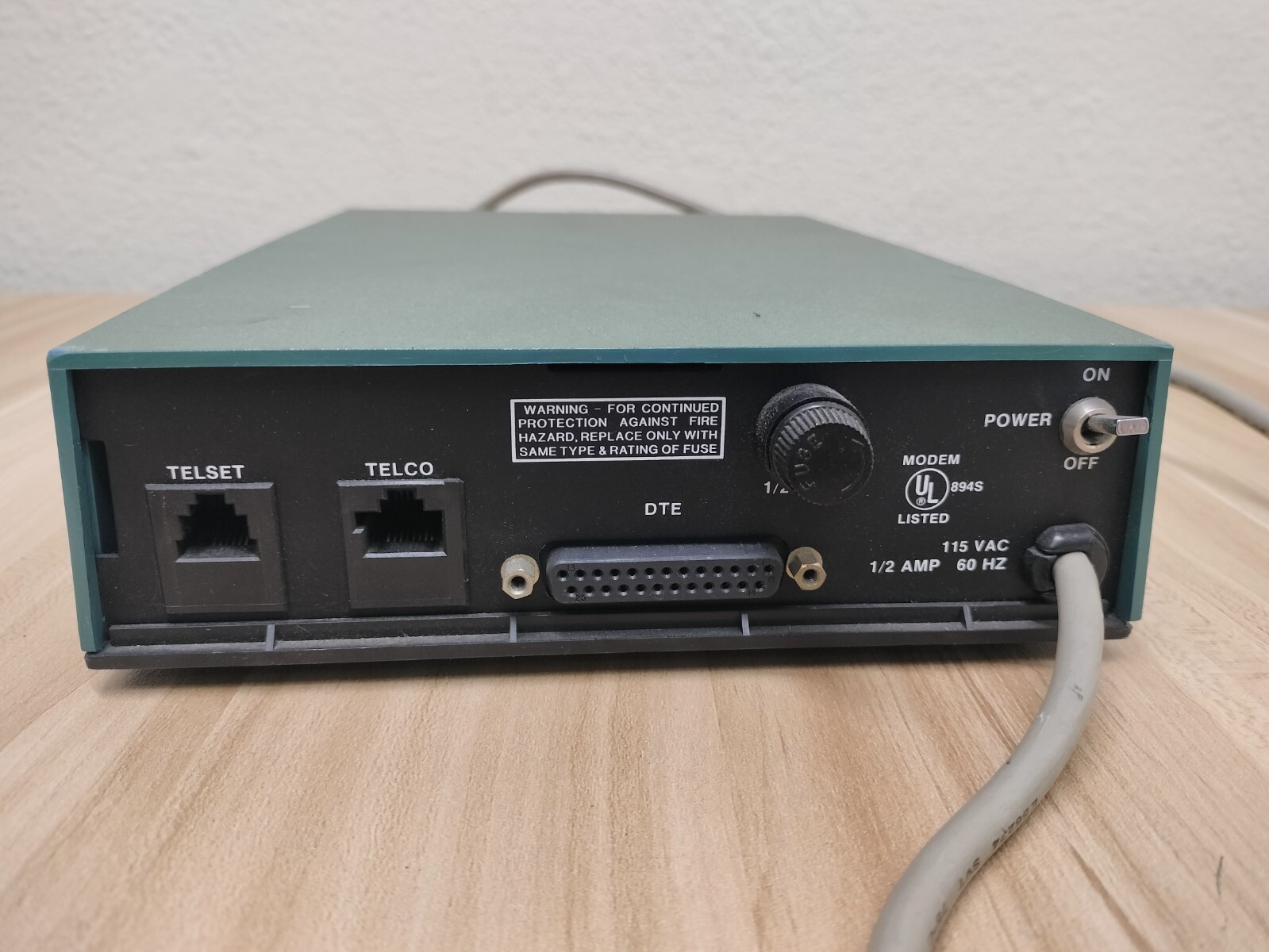 Motorola Universal Data Systems 212A