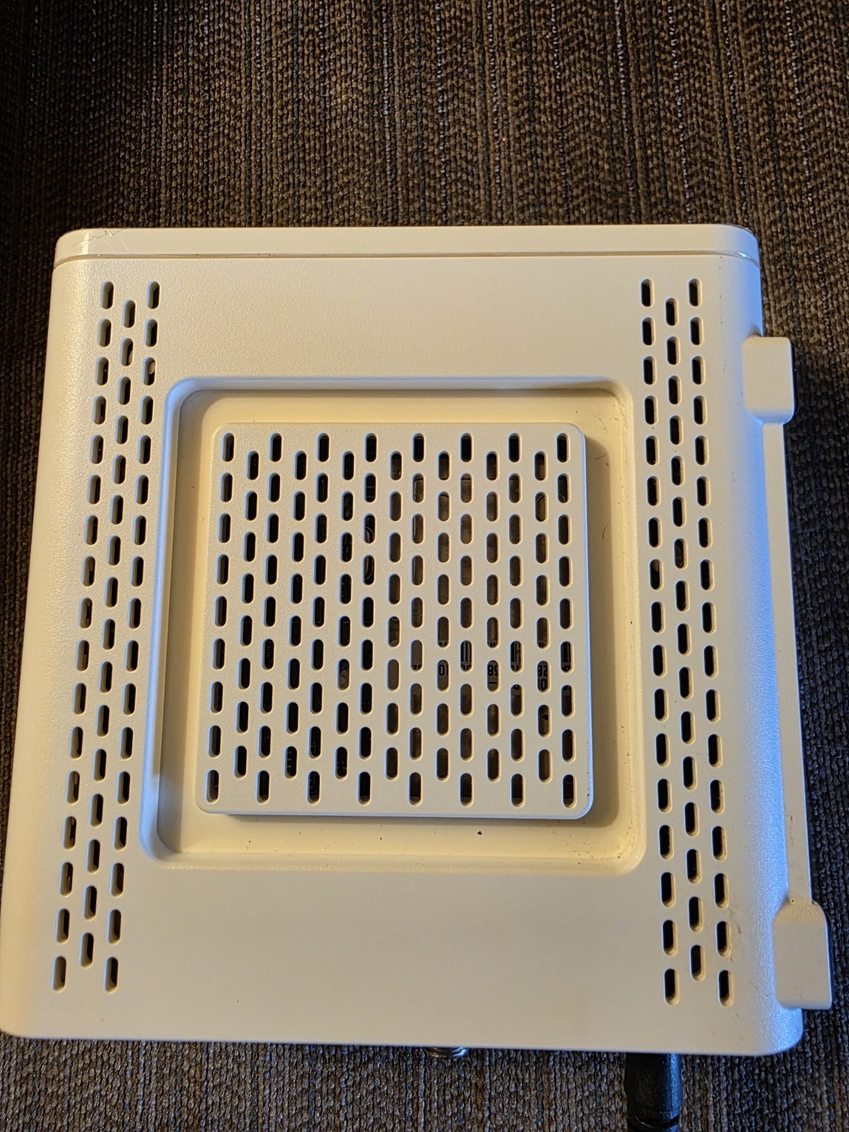 Motorola Arris SURFboard Modem 400 Series SB6141 343 Mbps DOCSIS 3.0 Ethernet