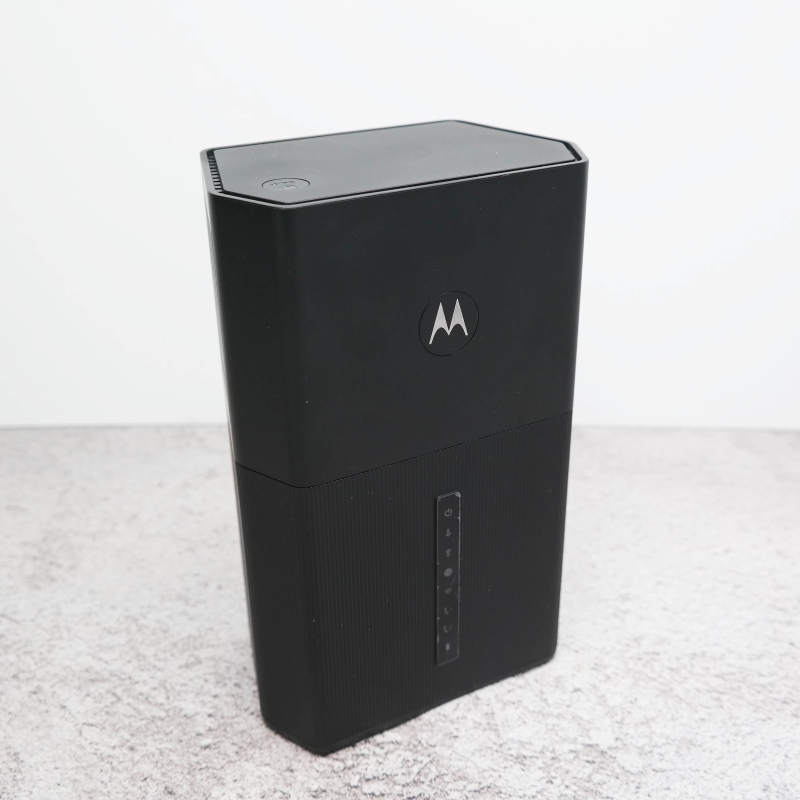 Motorola MT8733 Cable Modem and Wireless Router BROKEN