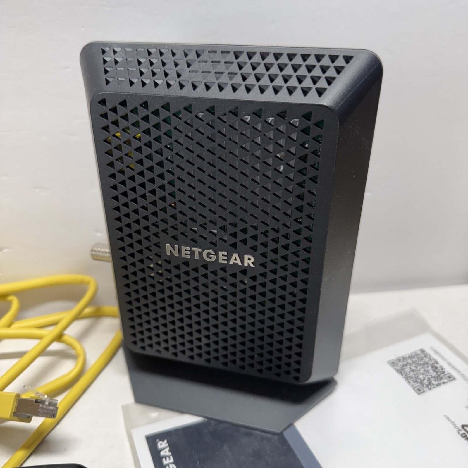 NETGEAR CM700-1AZNAS DOCSIS 3.0 Cable Modem 32×8 for Xfinity by Comcast 1.4gbps