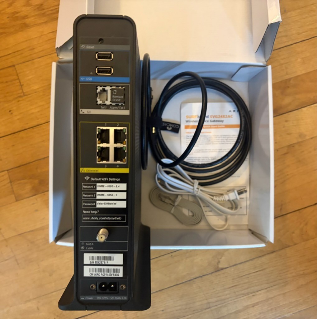 Xfinity DPC3941T DOCSIS 3.0 Dual Band WiFi XB3 Device Type Voice Gateway Router