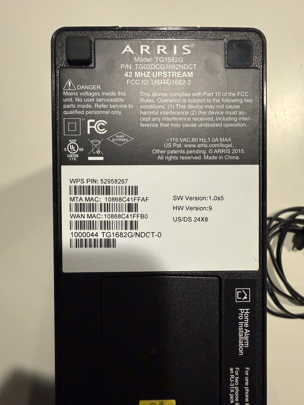 Arris Panoramic TG1682G Dual Band 2.4GHz 5GHz Wireless WiFi Router Cable Modem