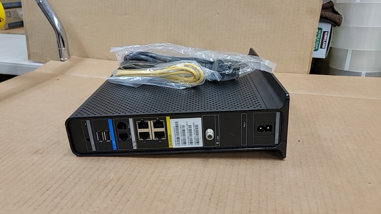 A lot of 10pcs Arris TG1682G XB3 Dual-Band WiFi Telephony Cable Modem