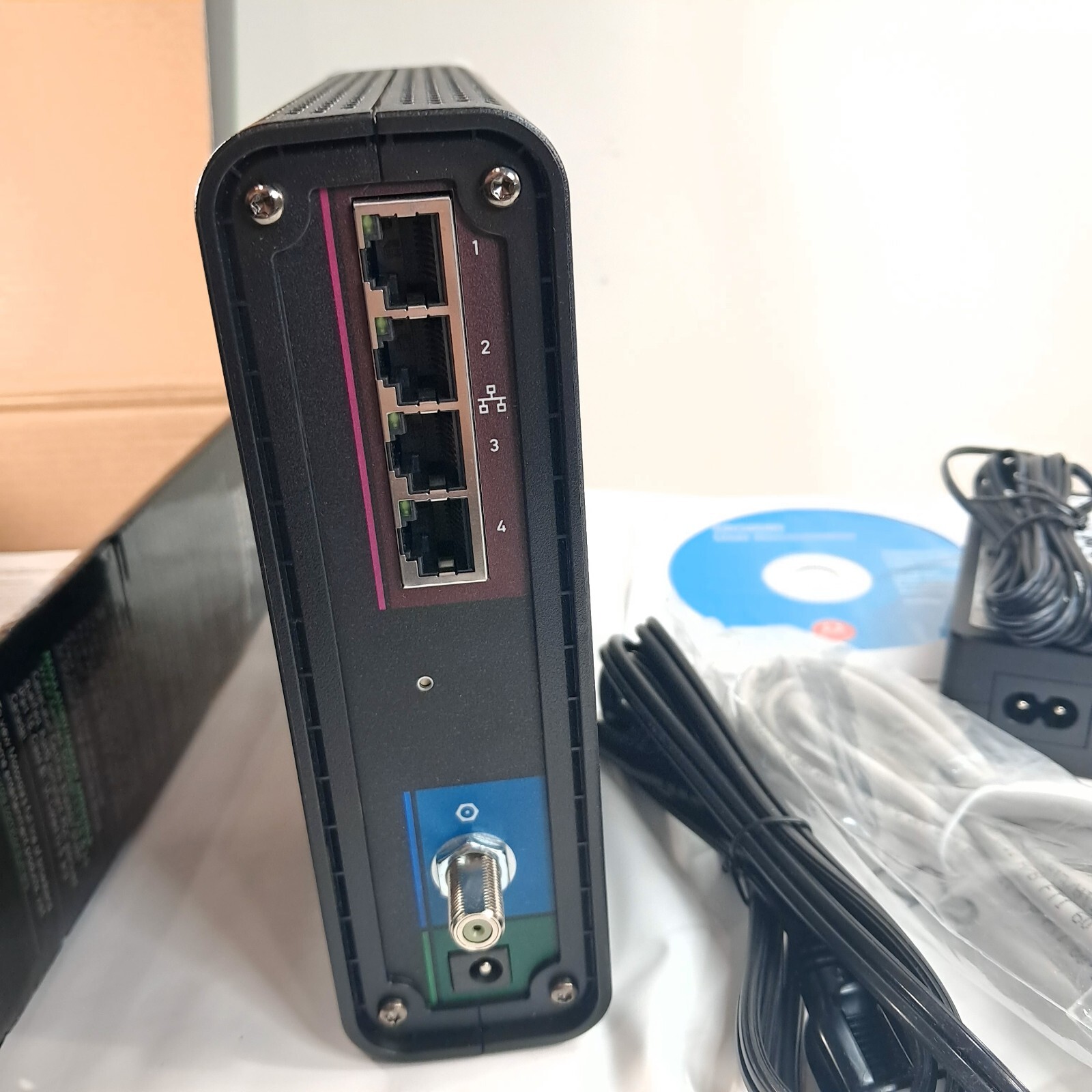 Motorola SBG6580 SURFboard eXtreme wireless cable modem gateway DOCSIS 3.0