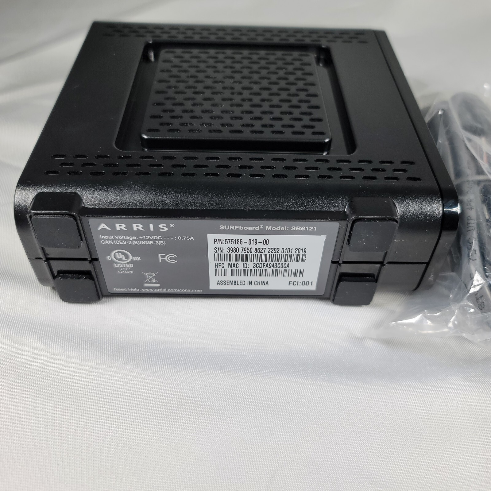Arris Surfboard Cable Modem, DOCSIS 3.0 200 Series Model SB6121 – No AC Cord