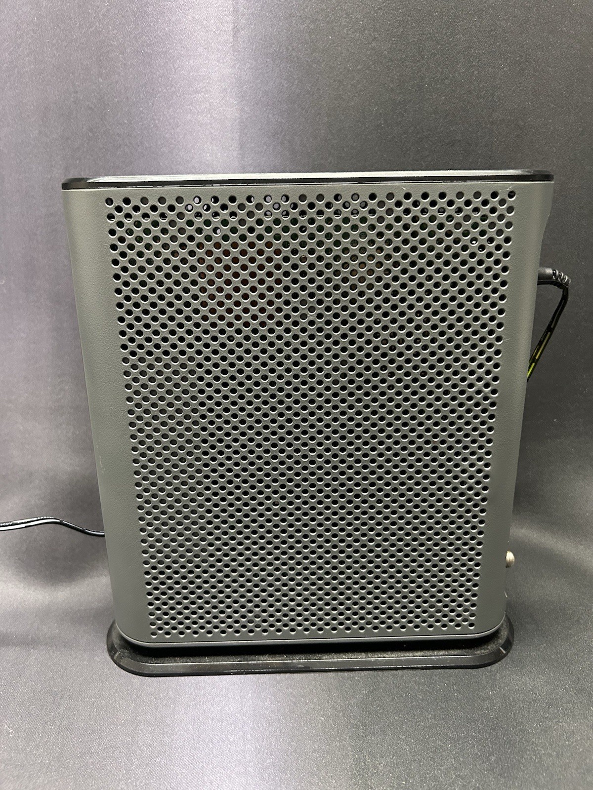 Motorola MG7700 AC1900 Dual-Band DOCSIS 3.0 Cable Modem WiFi Router w Power Cord