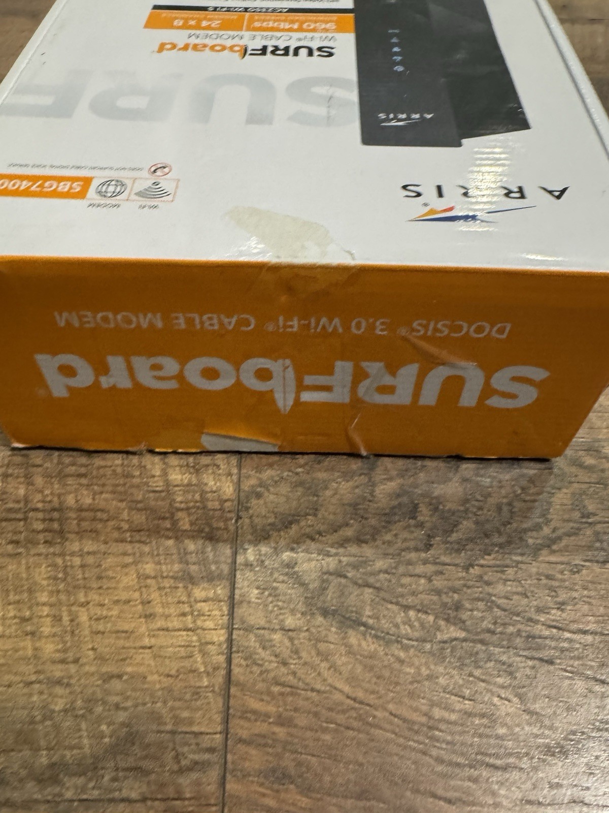 ARRIS SURFboard SBG7400AC2 DOCSIS 3.0 Wi-Fi Cable Modem 960 Mbps 4 LAN Ports