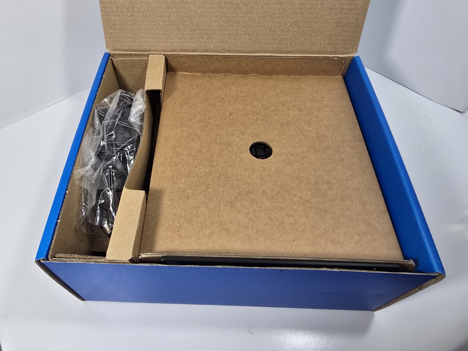 Linksys DOCSIS 3 16×4 Cable Modem (CM3016) Xfinity Spectrum New Open Box