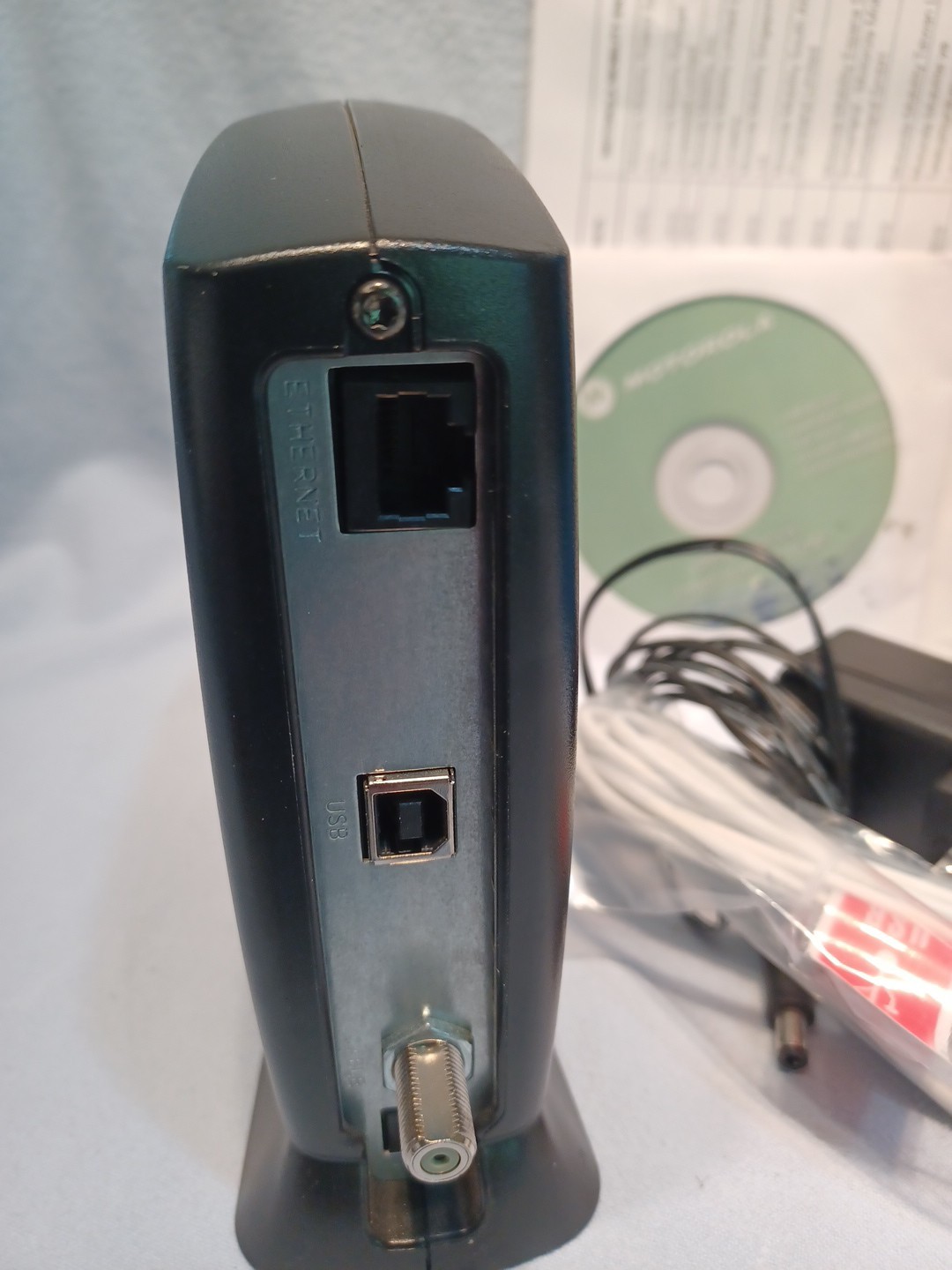 Motorola SURFboard SB5101U (567005-005-00) 38.91 Mbps NIB