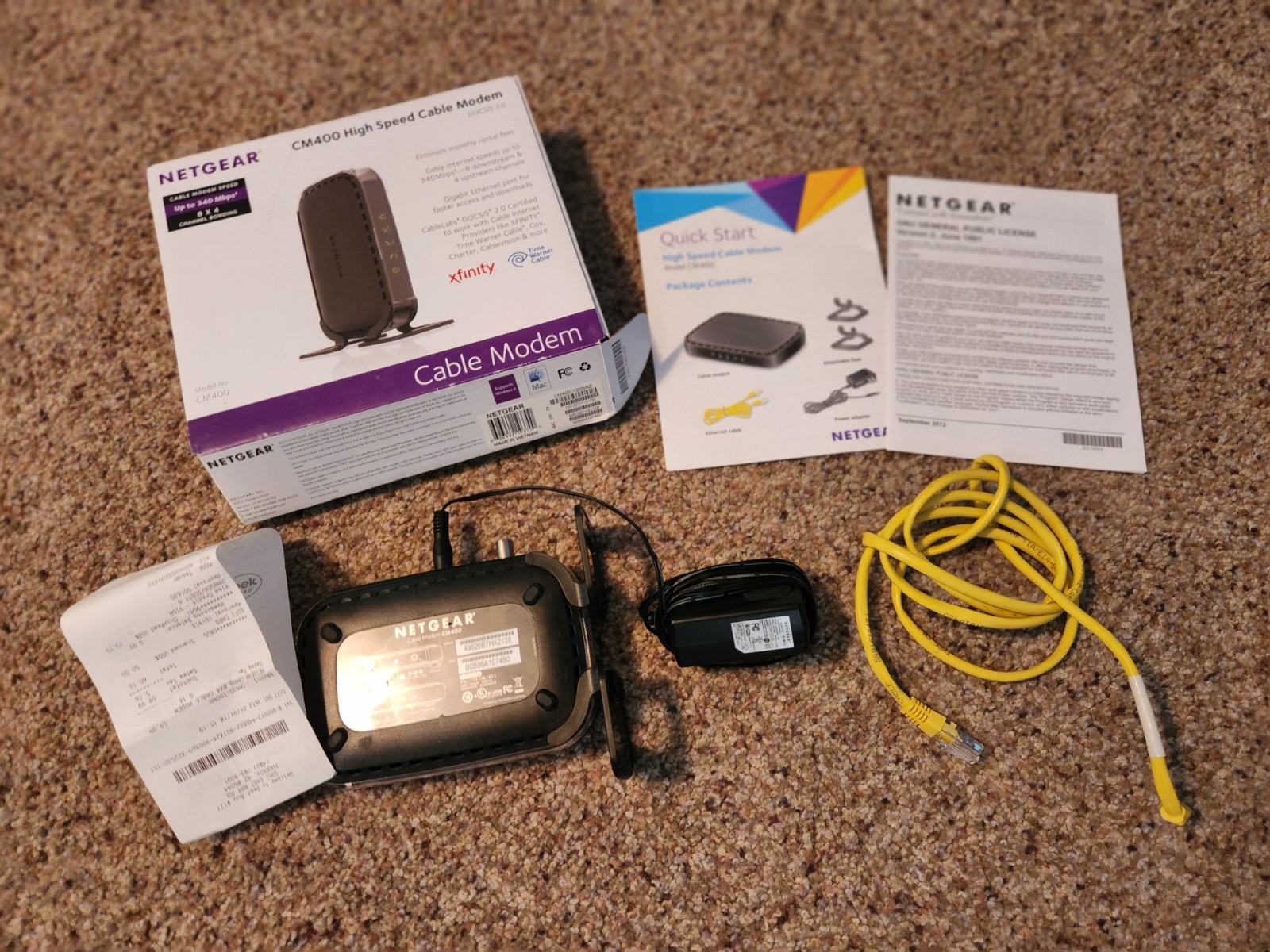 Netgear CM400 high speed internet cable modem DOCSIS 3.0 w/ box power cord cable