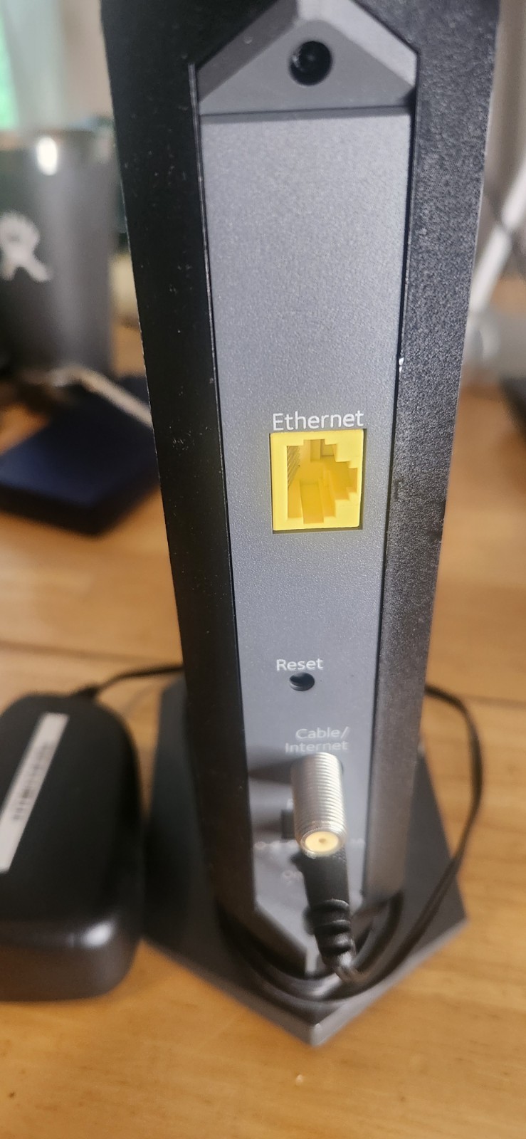 NETGEAR CM600 DOCSIS 3.0 Cable Modem with power supply