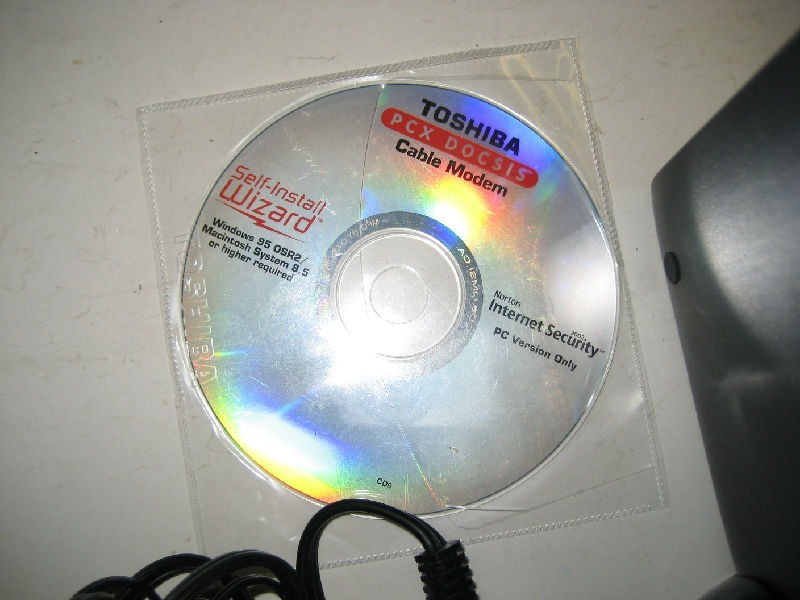 Toshiba DOCSIS Cable PCX2200 (DAZ8817F) 43 Mbps Modem