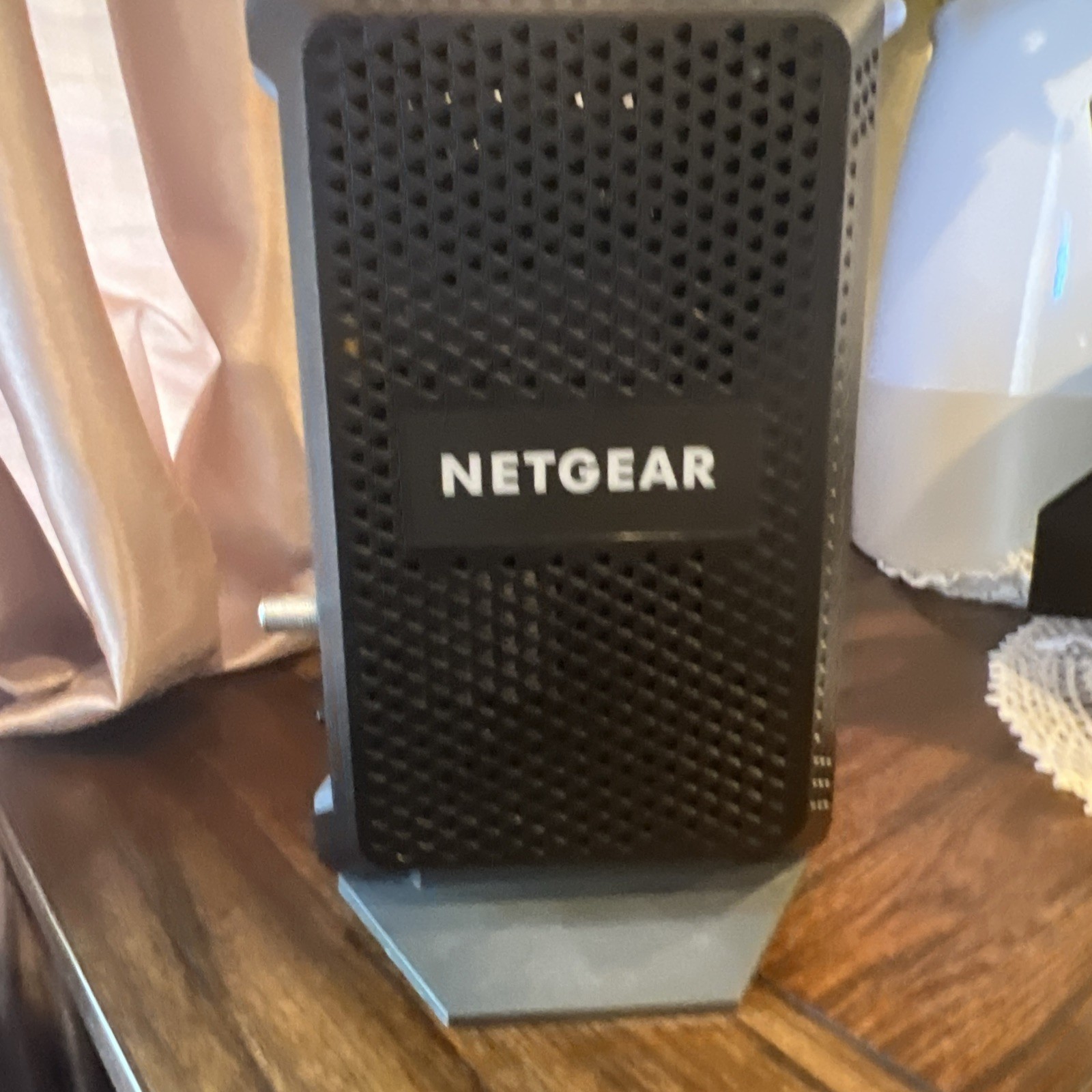 NETGEAR CM600-1AZNAS 960Mbps DOCSIS 3.0 Cable Modem. Used, great condition