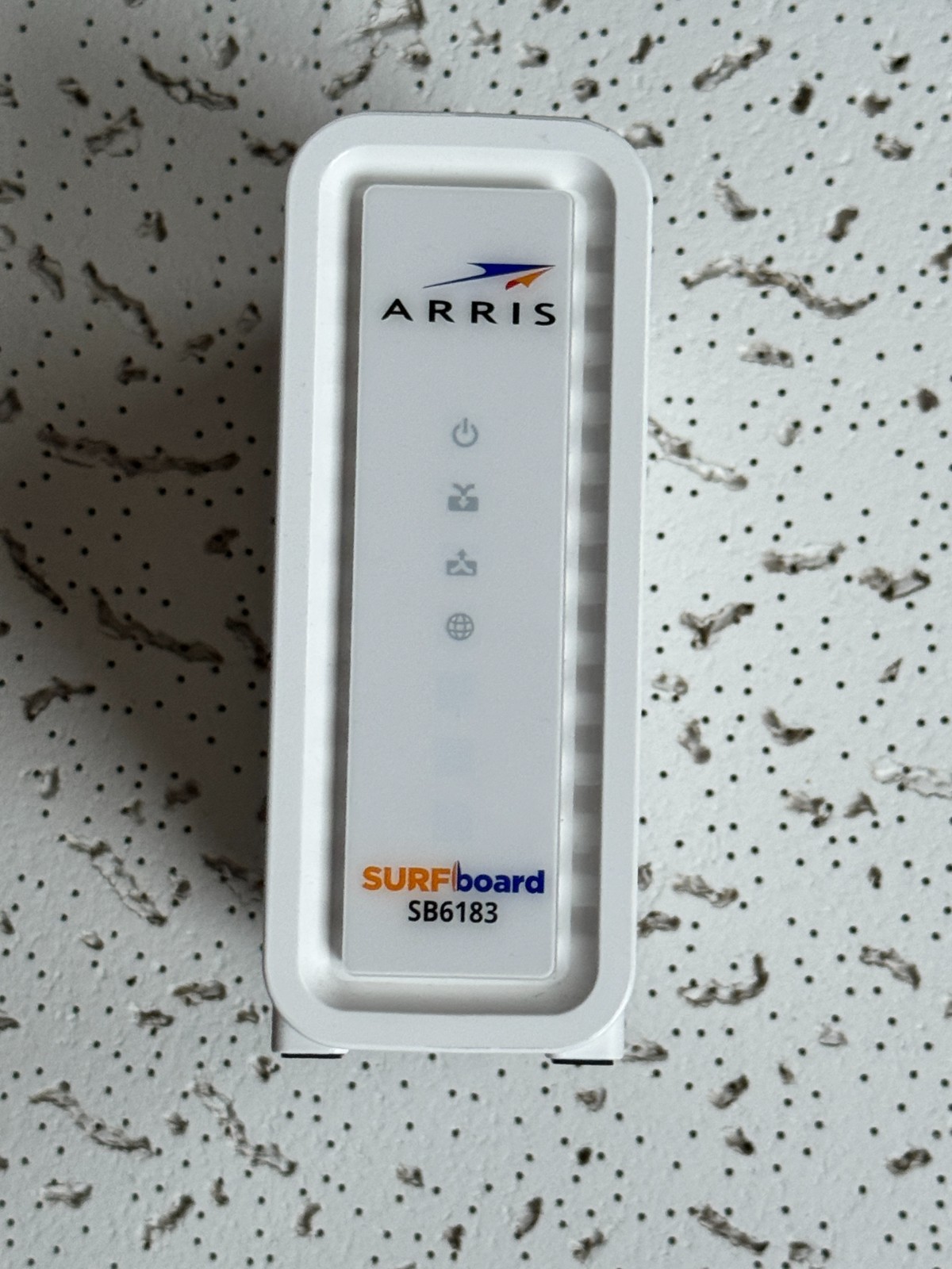 ARRIS SB6183 SURF board 16 x 4 686 Mbps DOCSIS Speed 3.0 Cable Modem White