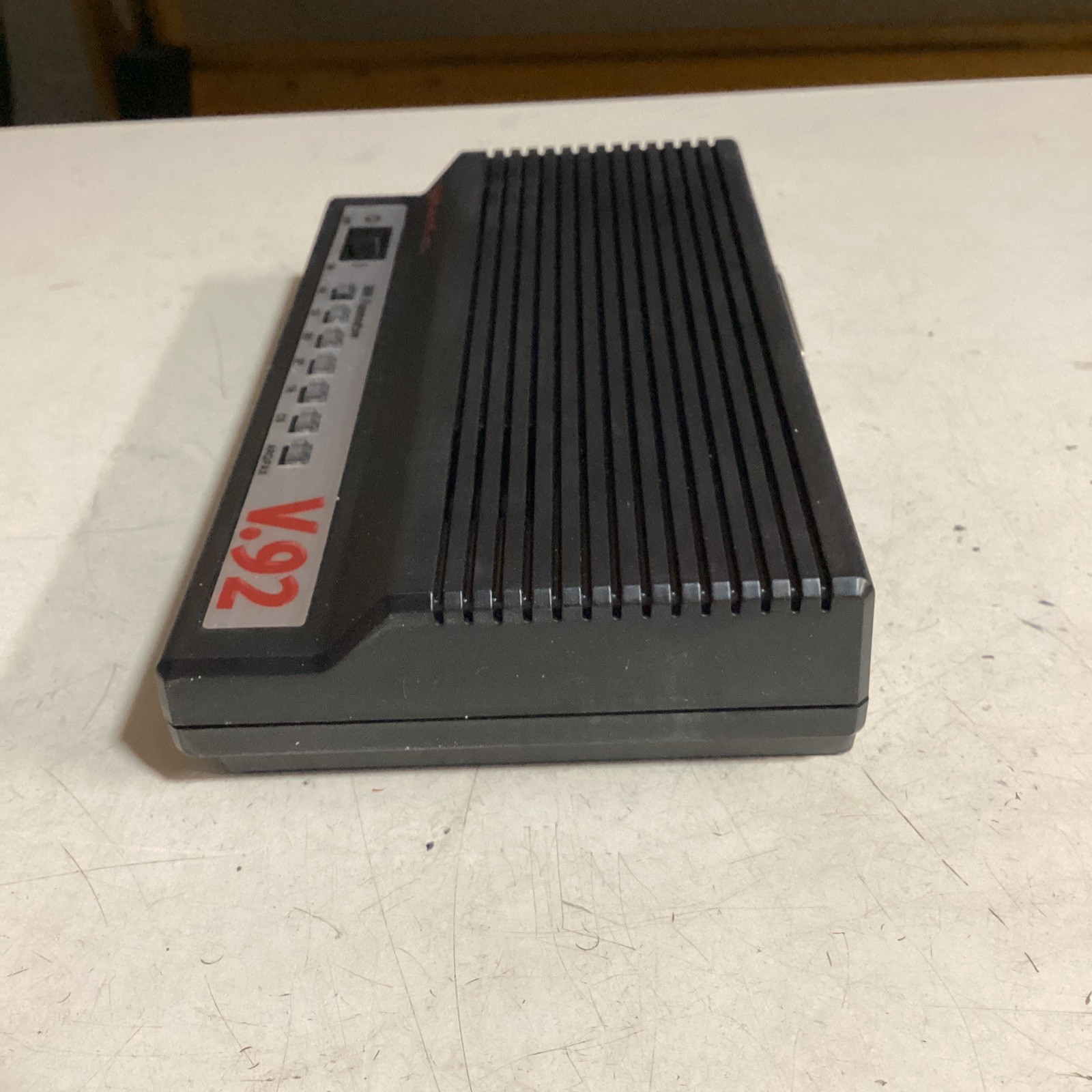 U.S. Robotics USR5686G V.92 Serial Controller Faxmodem 56Kbps RS-232 Serial Port
